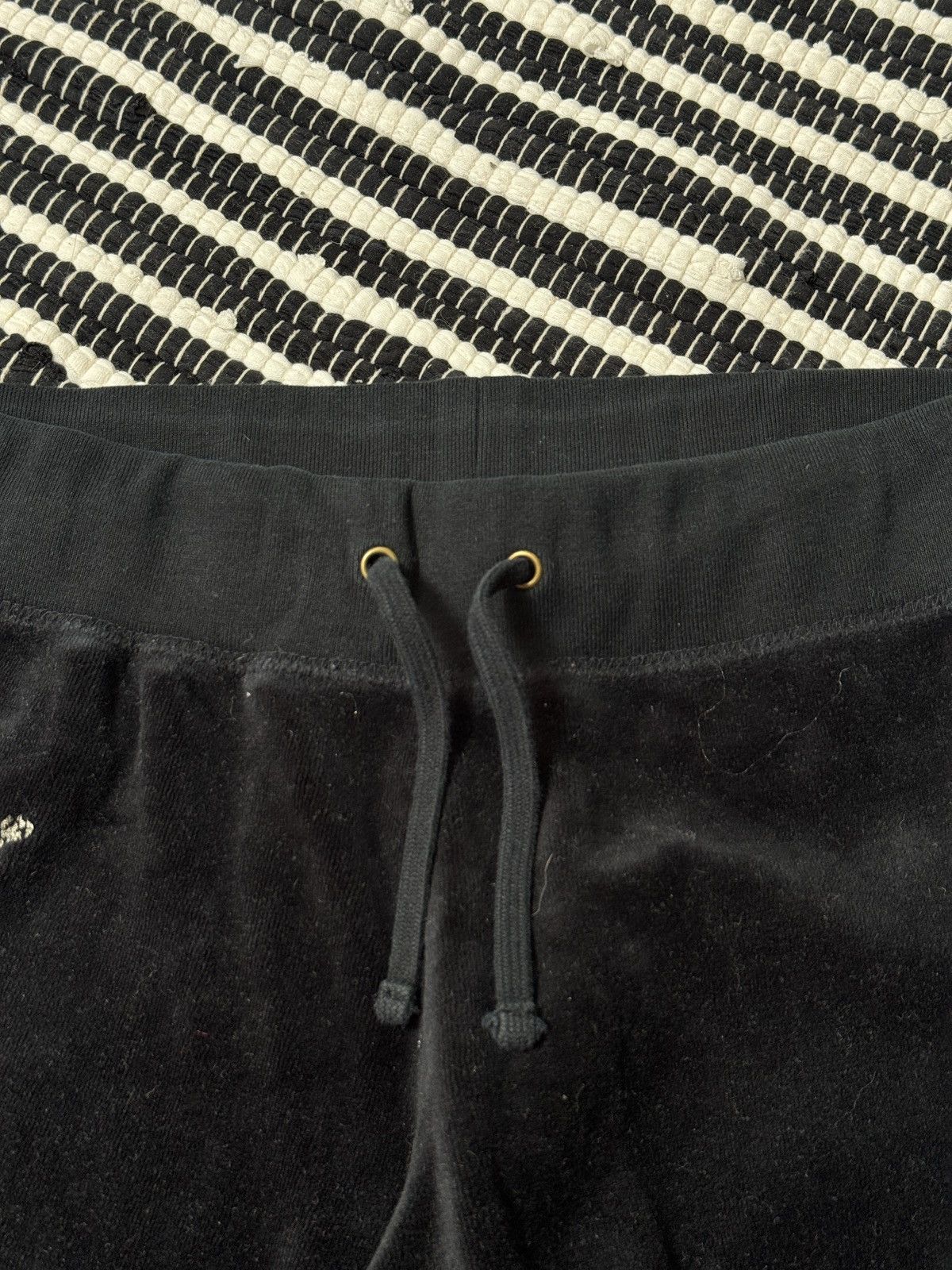 Christian Audigier VINTAGE CHRISTIAN AUDIGIER 2000s VELOUR PANTS Size 28" / US 6 / IT 42 - 5 Thumbnail