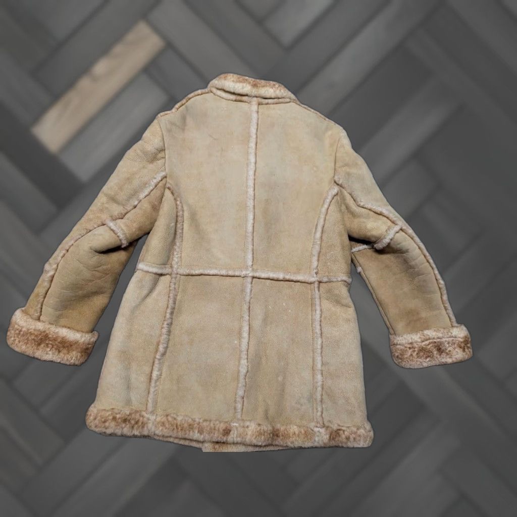 Vintage VINTAGE shearling coat Wilsons Leather Mens Coat M Brown 42 Shearling Wool Lined Antler Buttons 42 Chest 23" 35" 22" 27" Decade Western Rancher Size US M / EU 48-50 / 2 - 1 Thumbnail