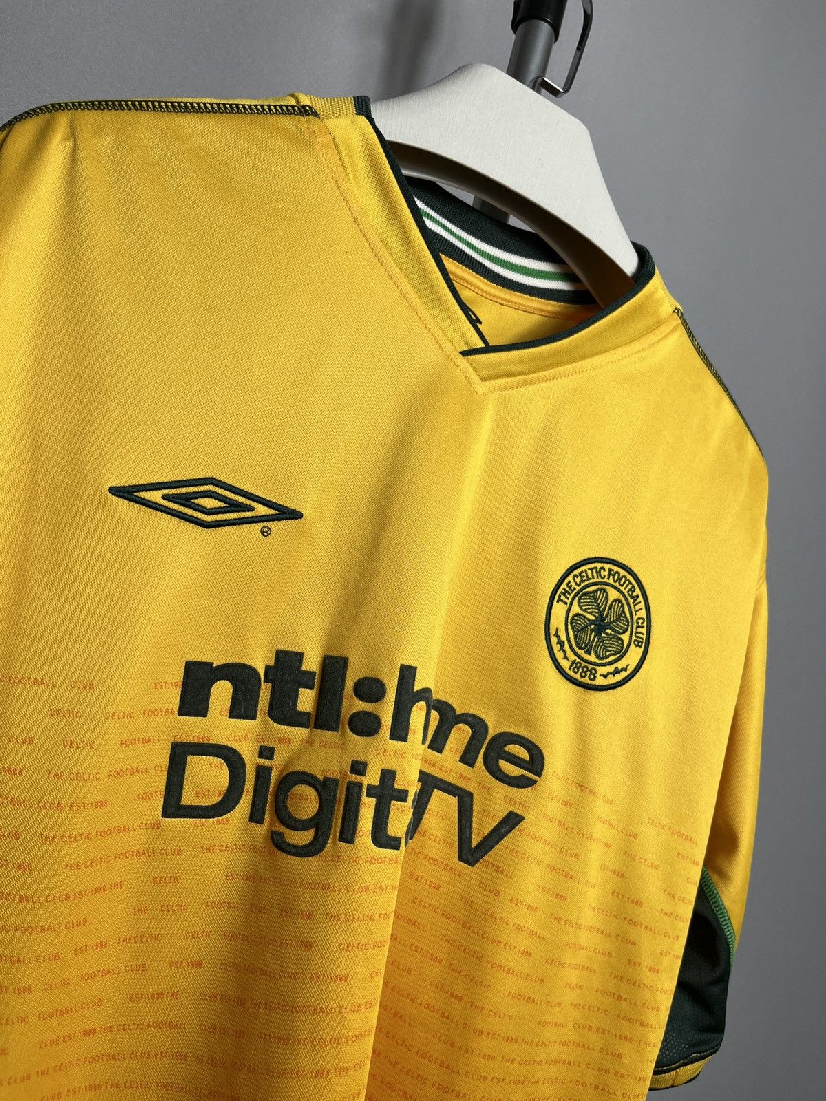 Umbro CELTIC 2002 2003 AWAY FOOTBALL SHIRT SOCCER JERSEY UMBRO VTG Size US XL / EU 56 / 4 - 2 Thumbnail