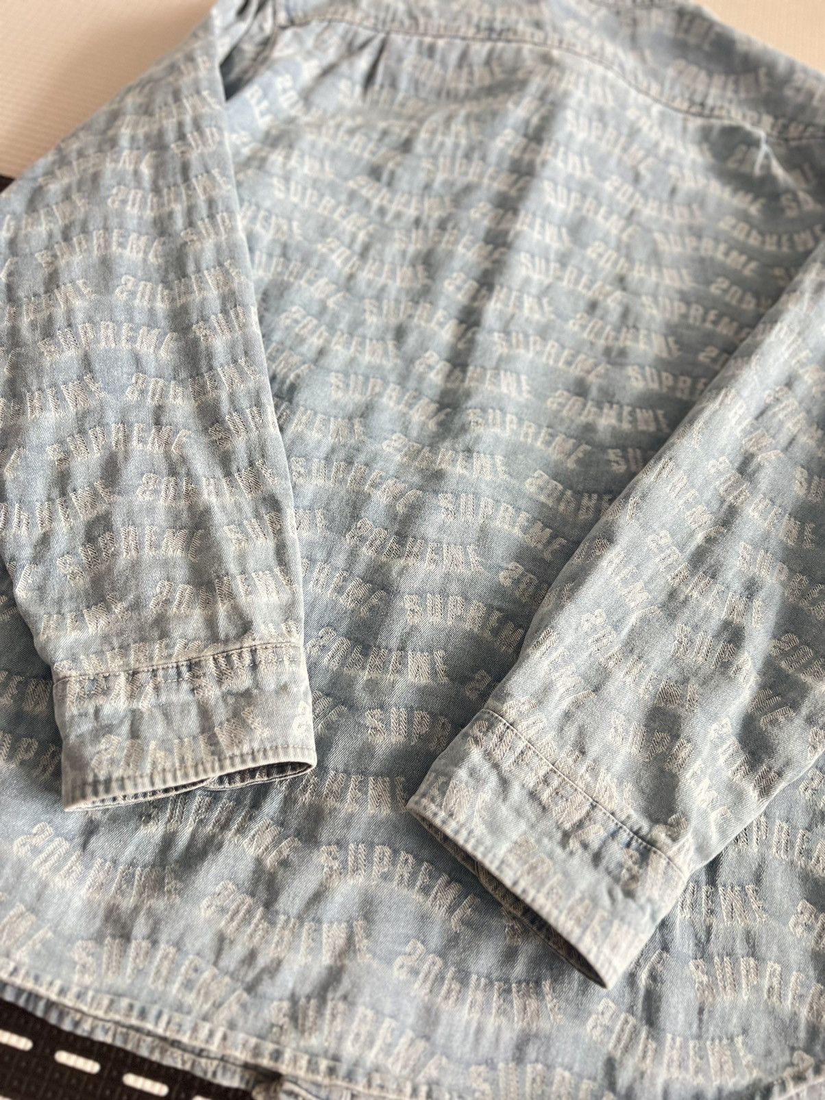Supreme Supreme Arc Jacquard Denim Shirt M Size US M / EU 48-50 / 2 - 6 Thumbnail