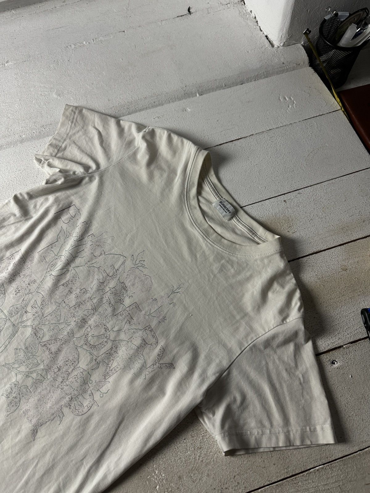 Burberry 🚨RARE Burberry T-SHIRT TEE luxury old money nova check Size US S / EU 44-46 / 1 - 2 Thumbnail