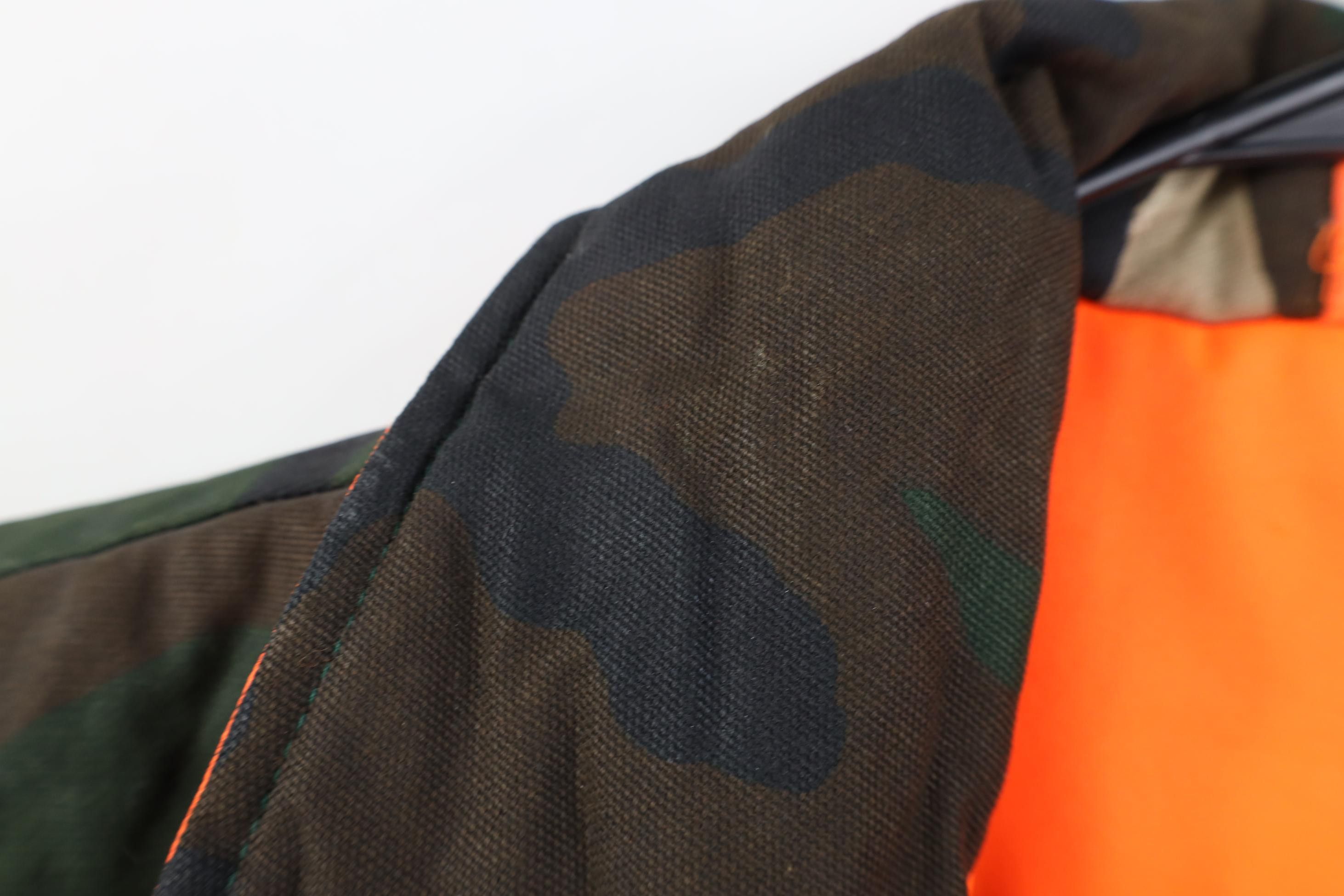 Vintage Vintage 90s Streetwear Reversible Boxy Puffer Vest Jacket Size US L / EU 52-54 / 3 - 7 Thumbnail