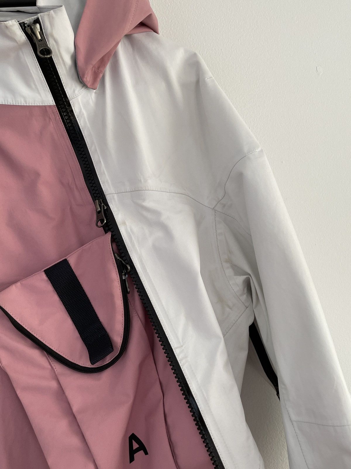 Nike NIKE LAB ACG DEPLOY GORE-TEX JACKET Acronym Pink arcteryx