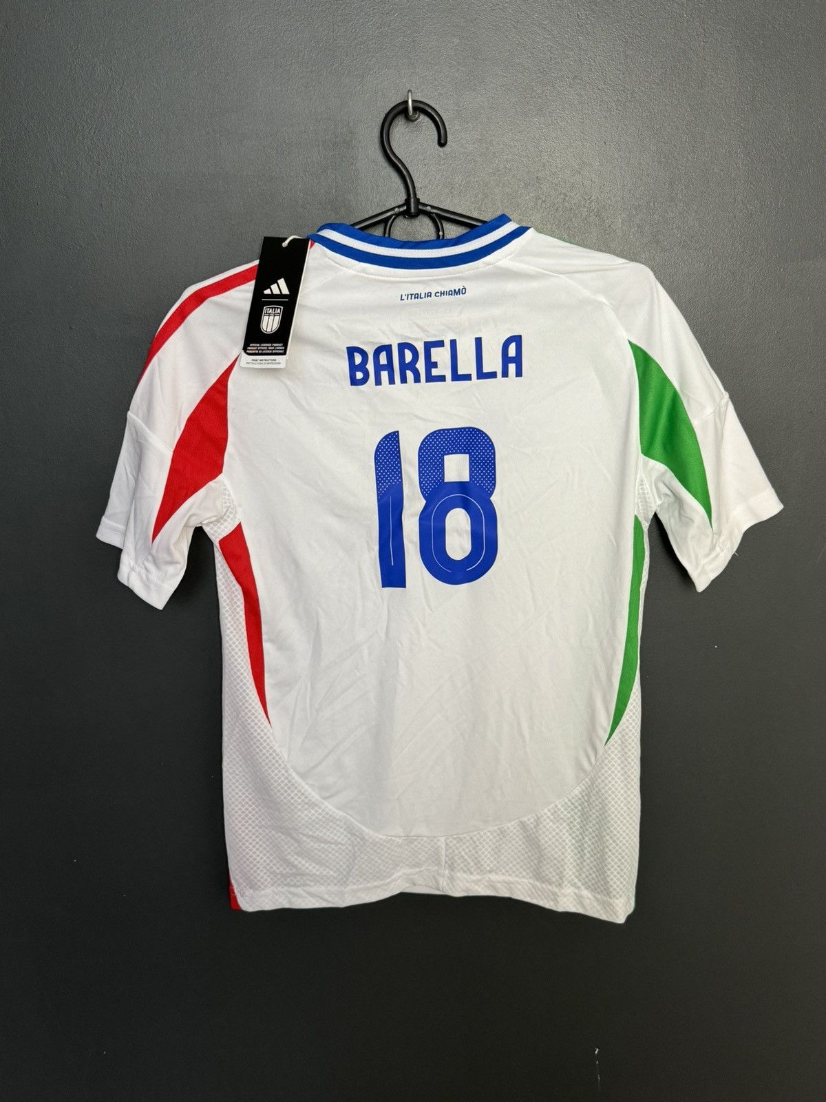 Adidas KIDS New Italy 2024 Away Barella Football Jersey T-Shirt Size US XS / EU 42 / 0 - 1 Thumbnail