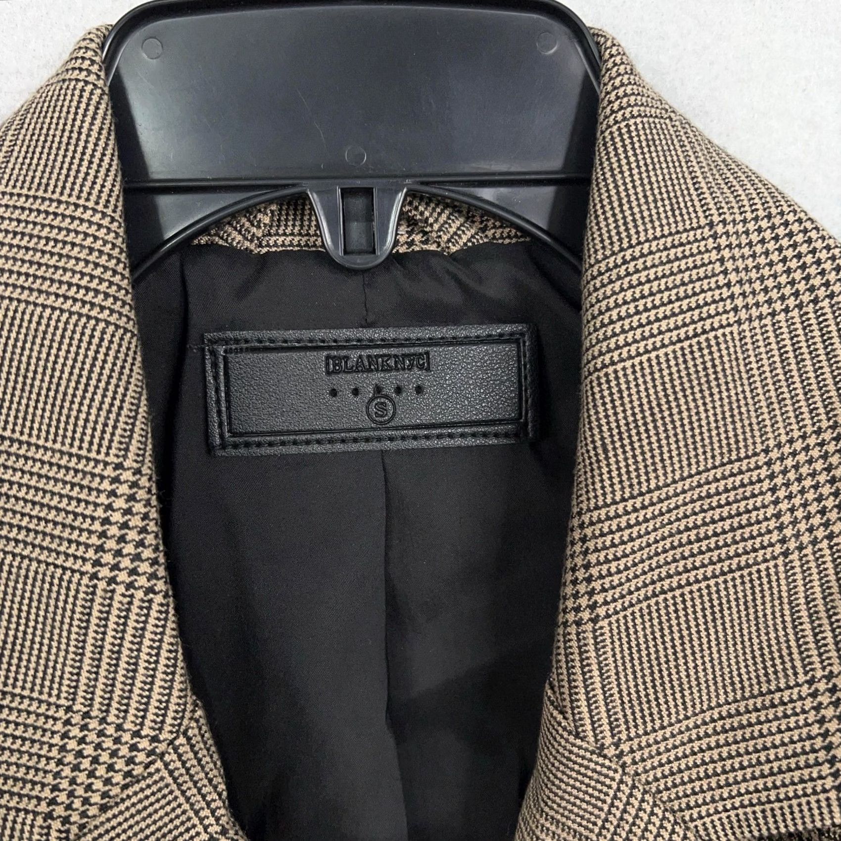 Vintage BLANKNYC Blazer Jacket Womens Small Plaid Double Breasted Houndstooth Brown Notch Lapels Button Button Cuffs Lined Office Workwear Womens Small Blazer Size S / US 4 / IT 40 - 4 Thumbnail