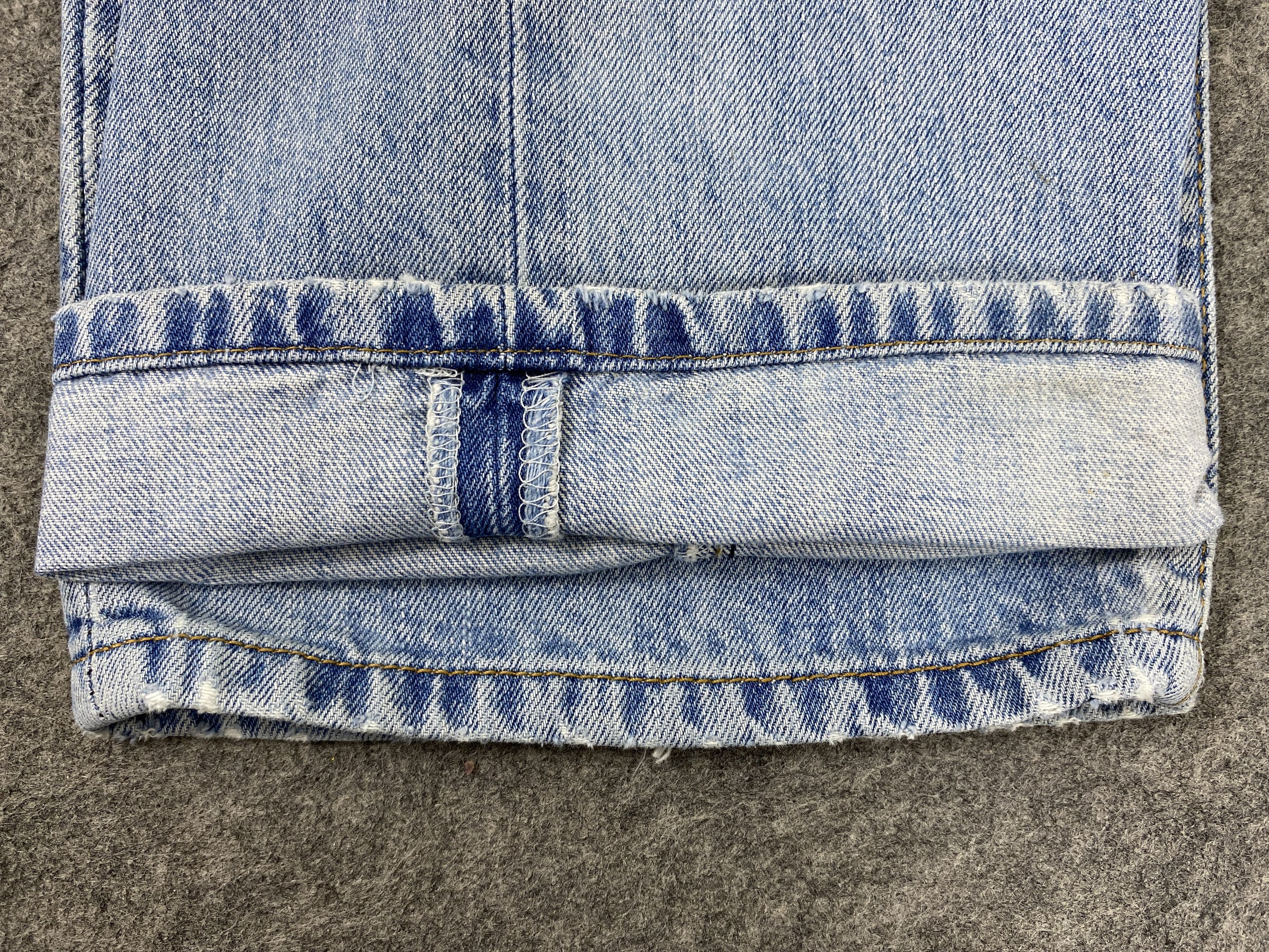 Levi's 90's Light Blue Vintage Levi's 501 Jeans 37x29 Denim -JN2428 Size US 37 - 15 Thumbnail