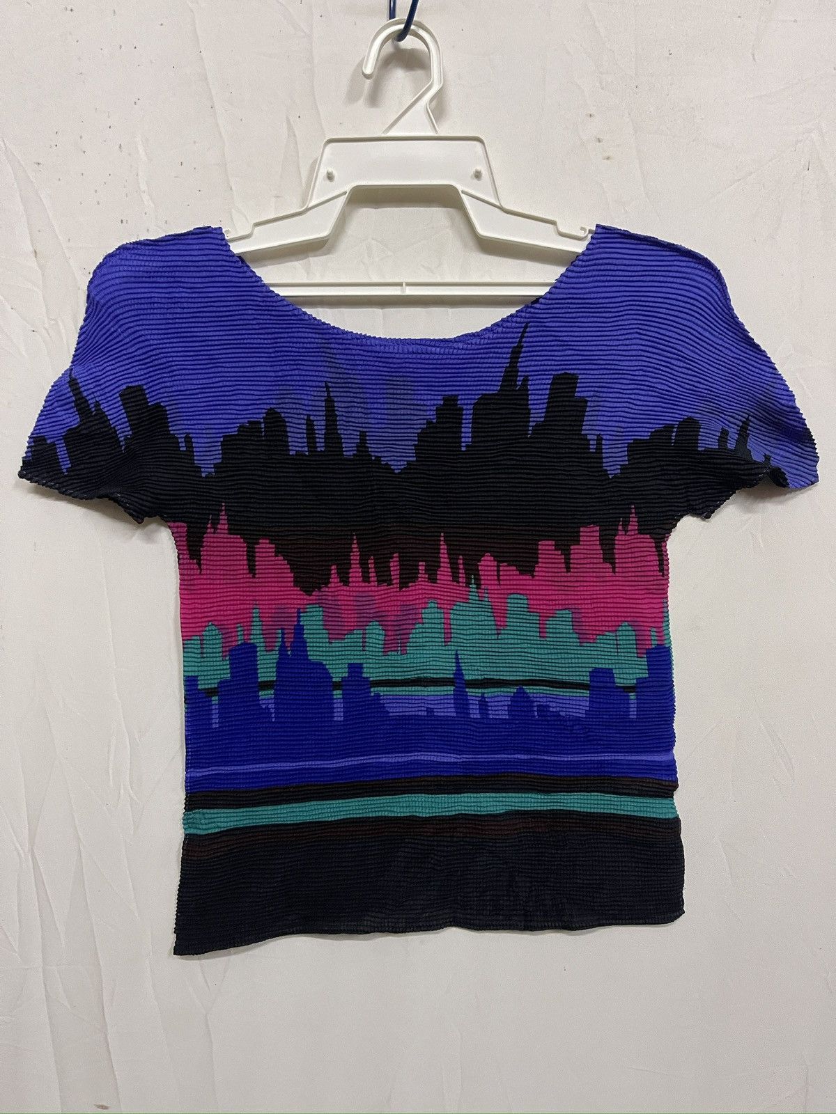 Issey Miyake Grail‼️Issey miyake new york city top Size XS / US 0-2 / IT 36-38 - 1 Thumbnail