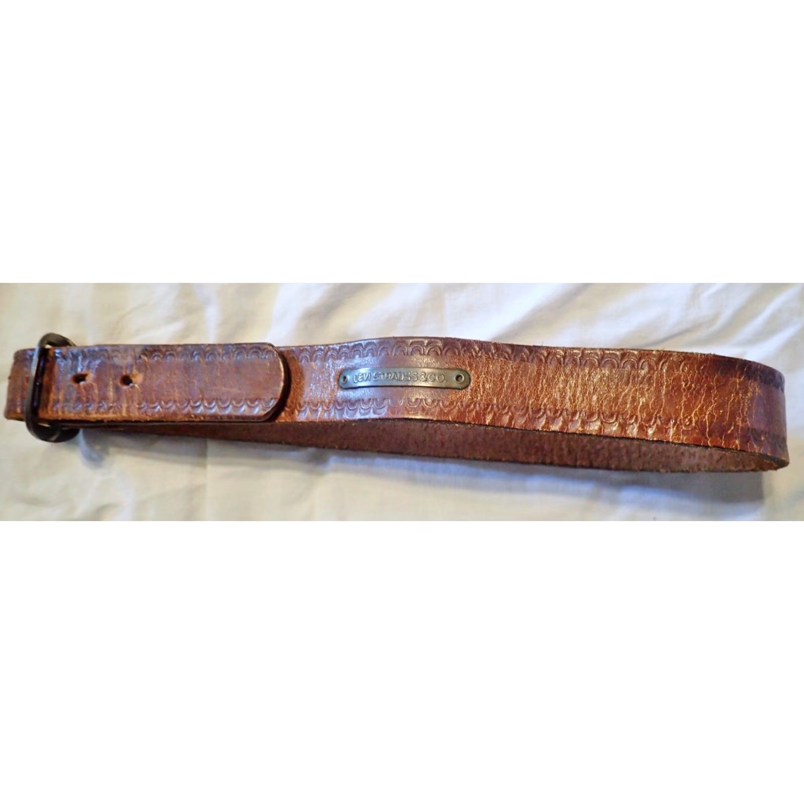 Levi's VINTAGE Levi's Leather Belt Unisex Adults Brown 24-27 Size Range 30" 1 1/8" Wide Cowhide Brass Buckle USA Size ONE SIZE - 2 Thumbnail