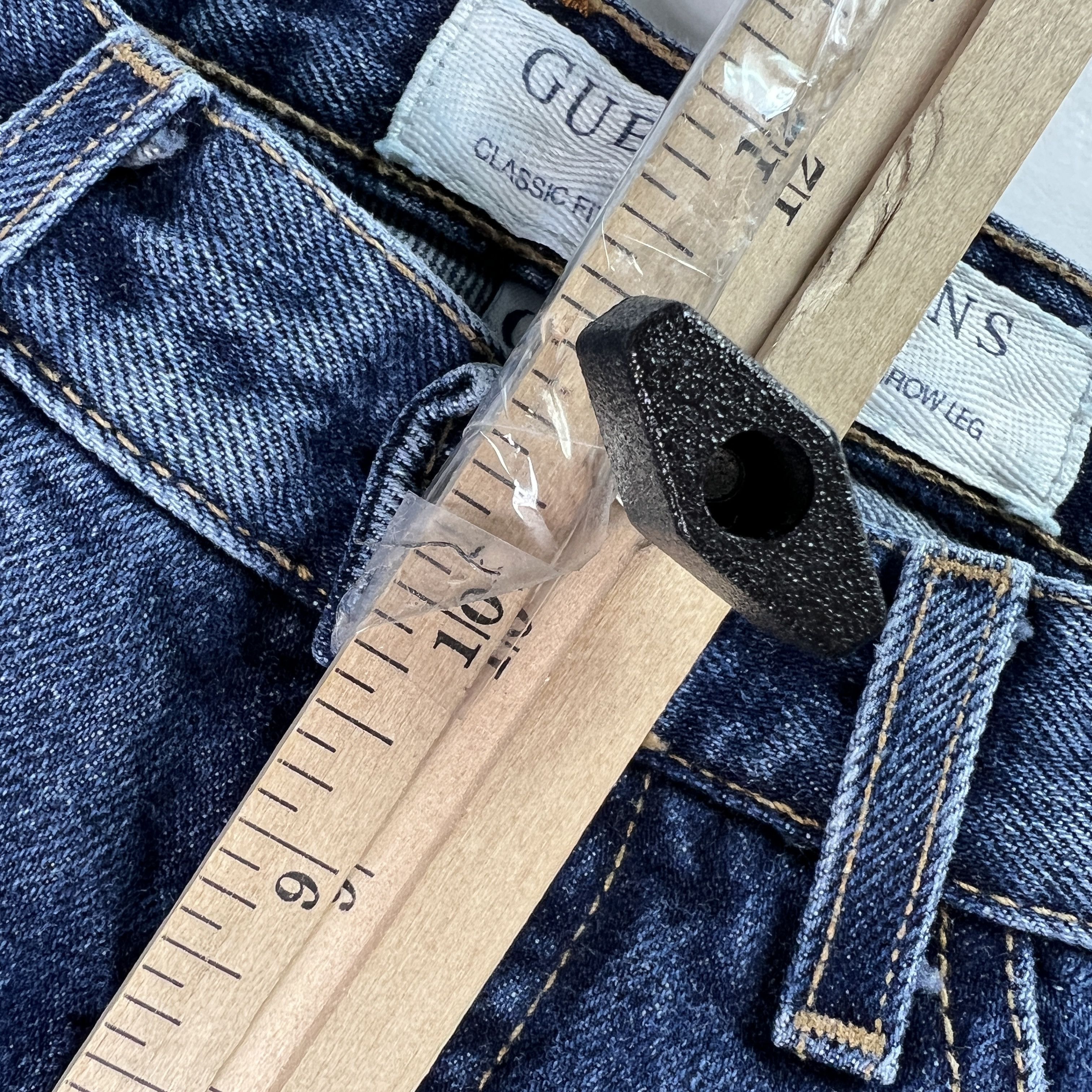 Guess VTG 90s Guess Jeans High Rise Straight Narrow Leg Blue Denim Size 30" / US 8 / IT 44 - 18 Thumbnail