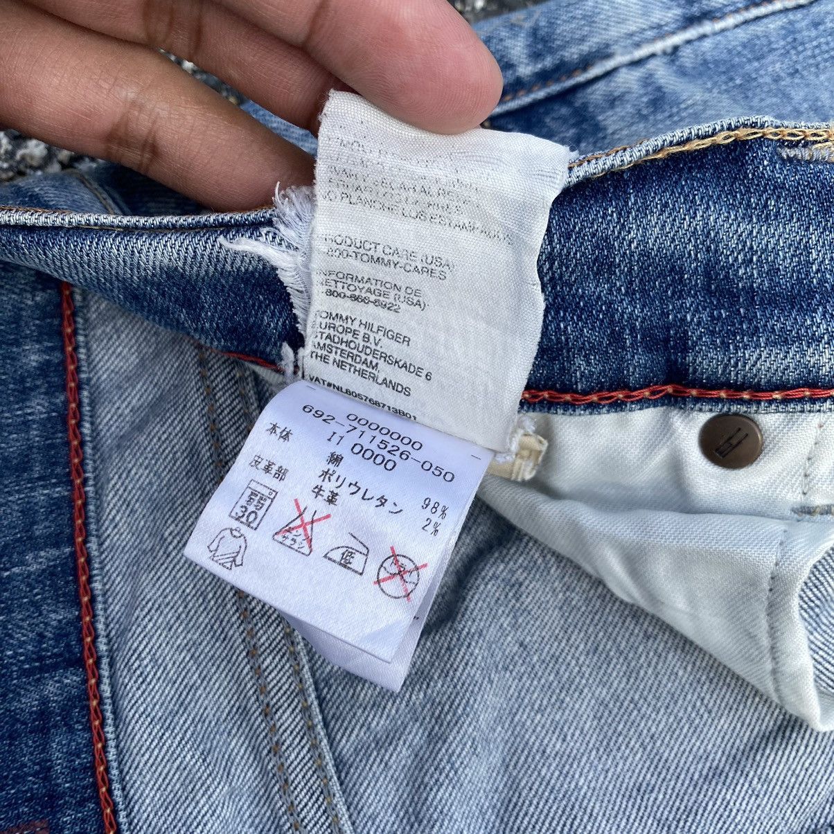 Tommy Hilfiger Tommy Hilfiger Denim Distressed Jeans Size US 30 / EU 46 - 13 Thumbnail