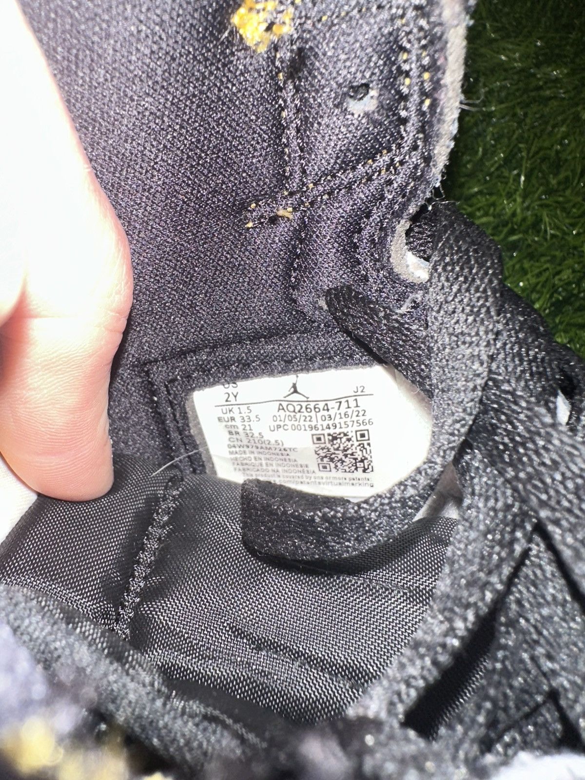 Jordan Brand Jordan 1 High Size 2Y Size US 5 / EU 37 - 7 Thumbnail