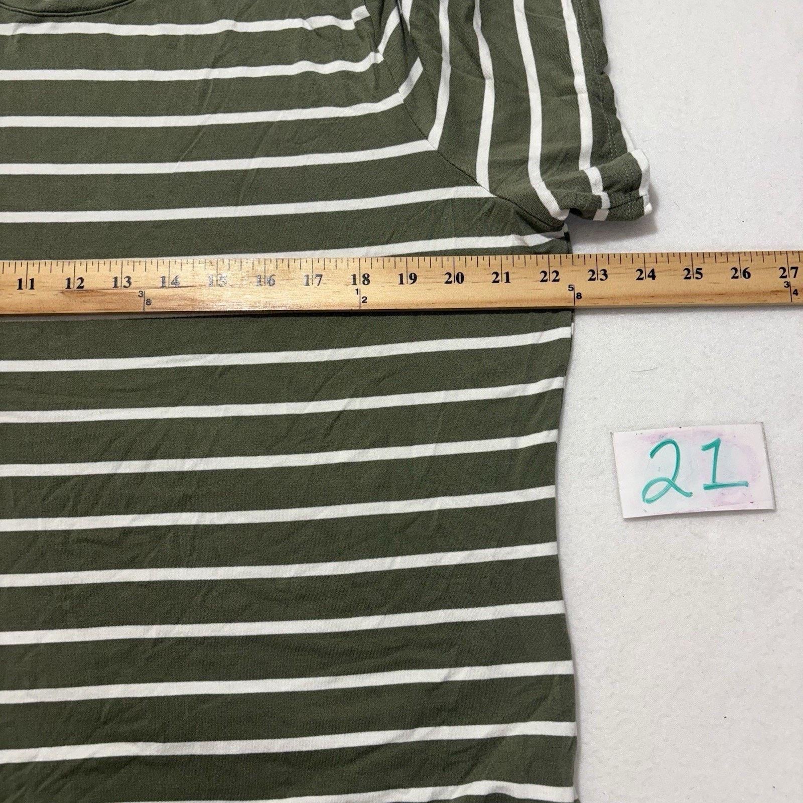 Old Navy Old Navy Luxe Women's XL T Shirt Green Striped Pullover Tee Size XL / US 12-14 / IT 48-50 - 8 Thumbnail