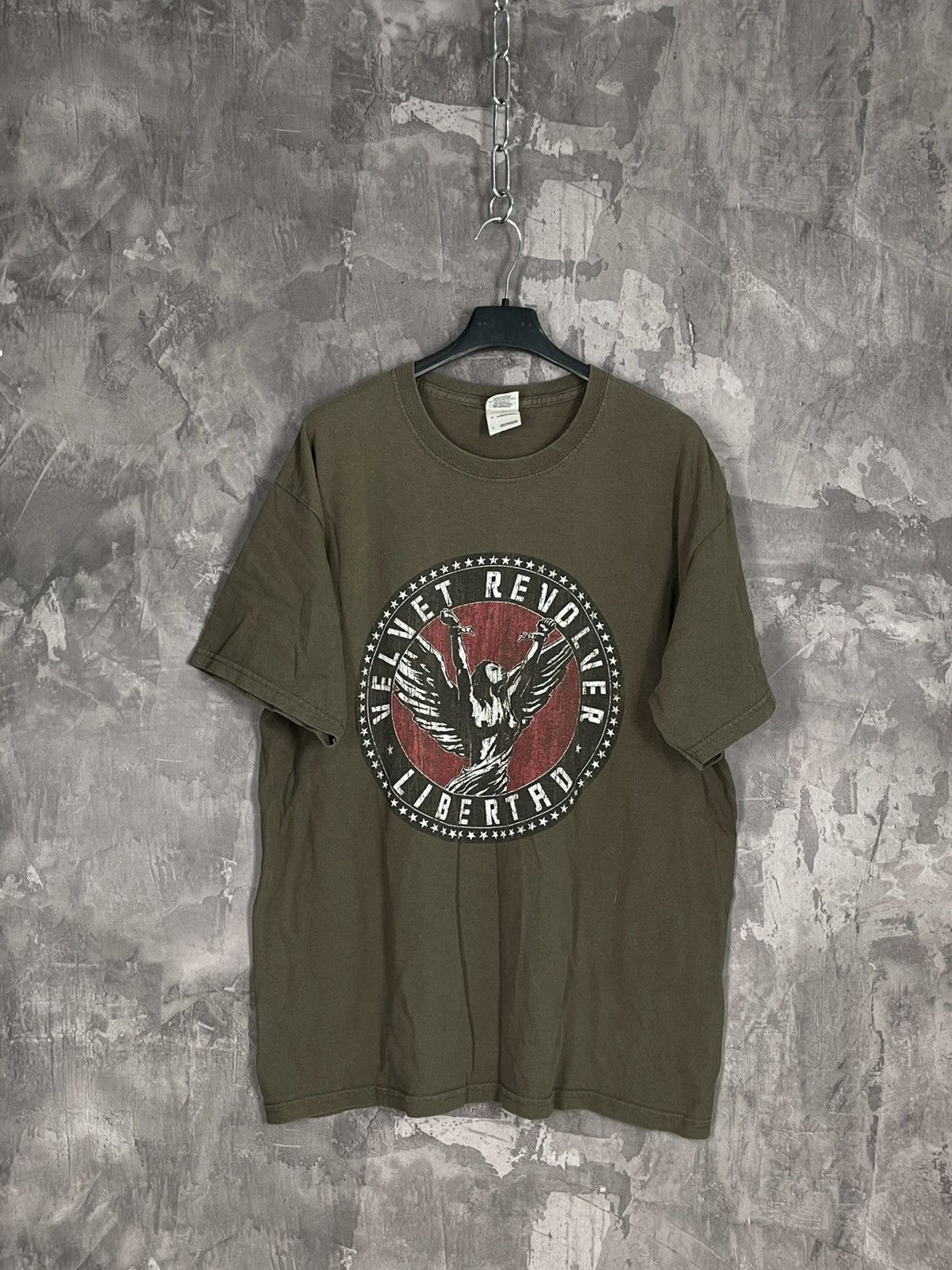 Band Tees × Vintage Velvet Revolver 00s Hype Rock Metal Tour Vintage Tee Size US L / EU 52-54 / 3 - 1 Thumbnail