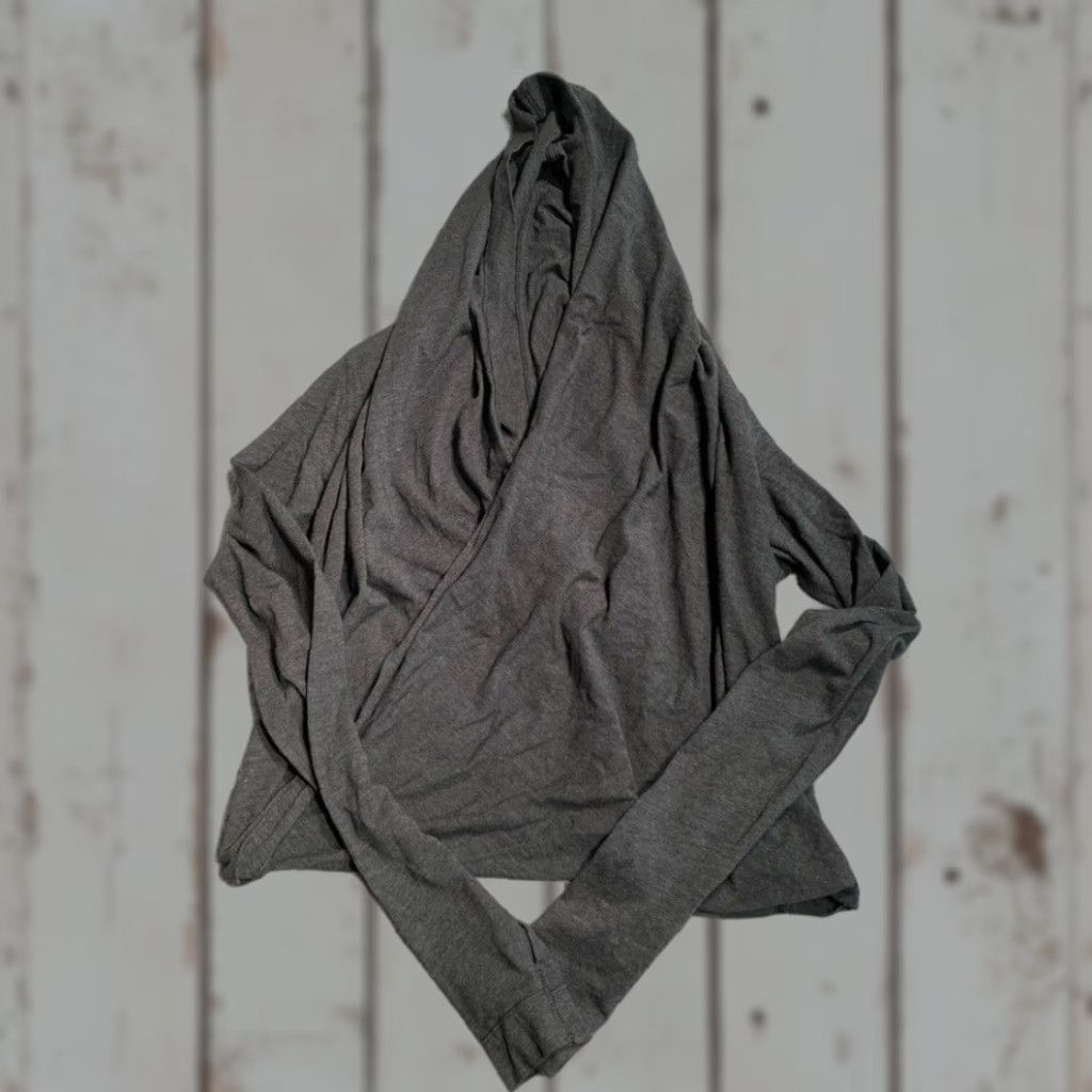 Lululemon lululemon athletica Sweatshirt Hoodie Dark Gray Women 8 Regular Pullover Gray Long Sleeve Cropped Hooded Size M / US 6-8 / IT 42-44 - 1 Thumbnail