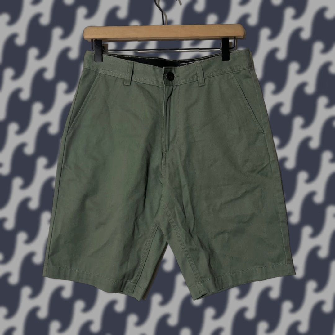Billabong Billabong Mens Chino Shorts Green 28 Slim/Regular Rise Mid 10-12 in Cotton Blend Pocket Slash Front Zip Casual 2000s Retro Summer 28 Mens Size US 28 / EU 44 - 1 Thumbnail