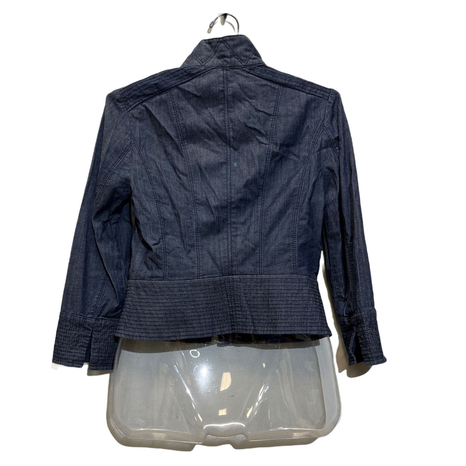 White House Black Market White House Black Market Denim Jacket Womens Size 00 Blue Size XXS / US 00 / IT 34 - 2 Thumbnail