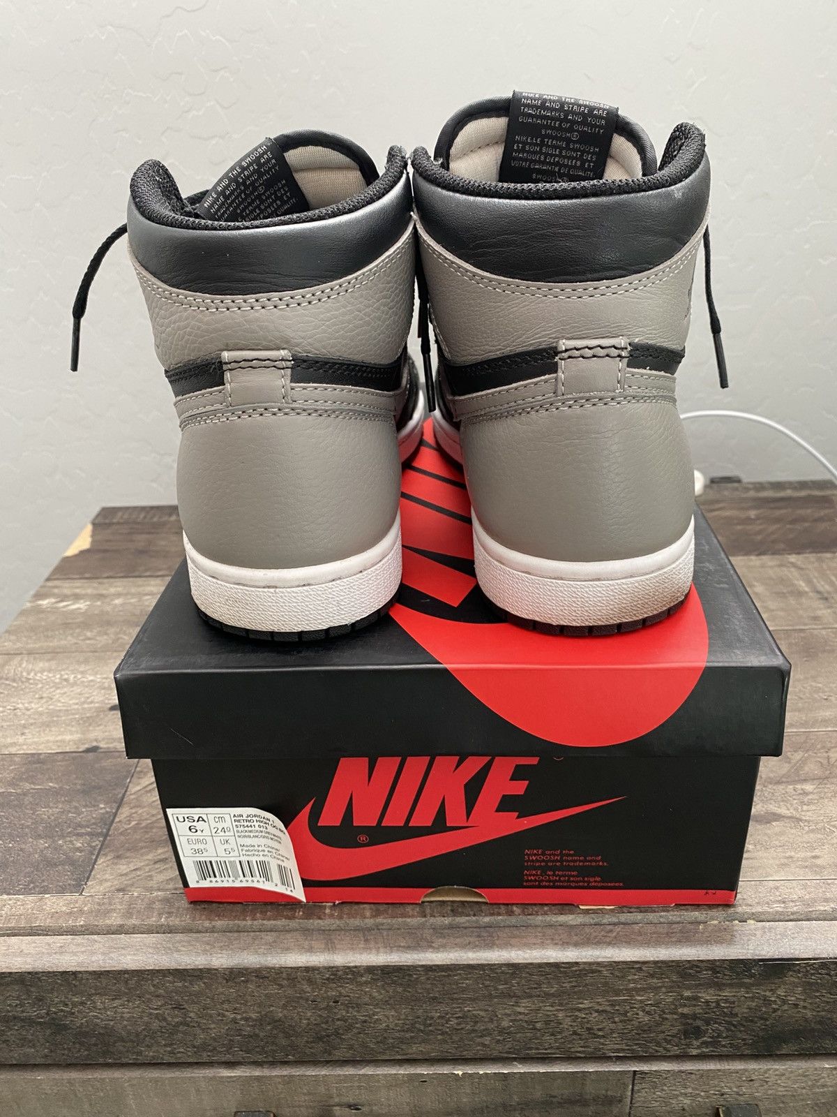Jordan Brand Jordan 1 Shadow Size US 6 / EU 39 - 4 Thumbnail