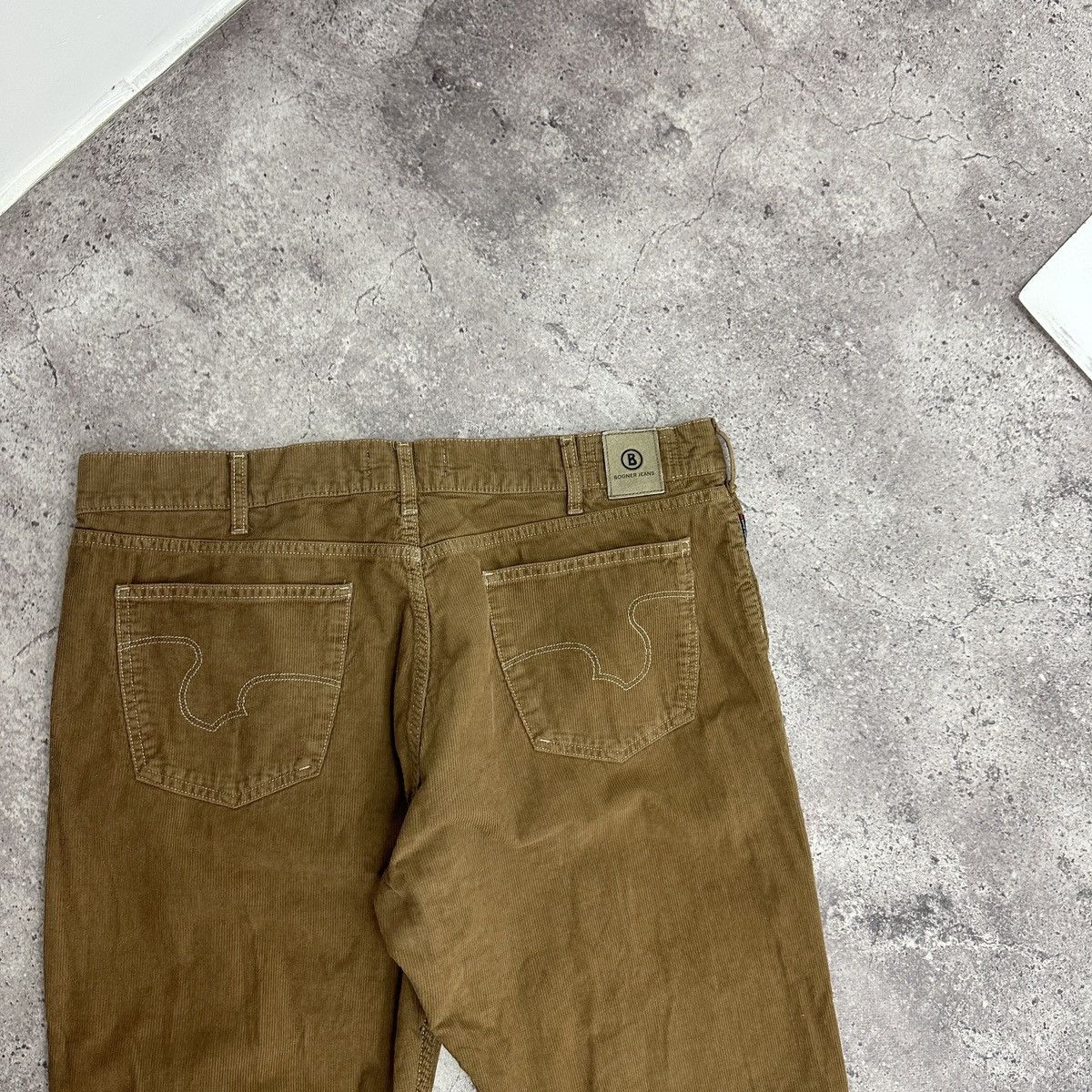 Vintage Vintage 00s Bogner Big Boy Corduroy Jeans straight 40x34 y2k Size US 40 / EU 56 - 8 Thumbnail