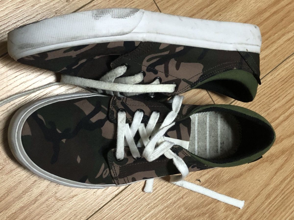 Aape × Designer × Vintage Very Rare Bape DC Skate Shoes camo van Size US 9 / EU 42 - 6 Thumbnail