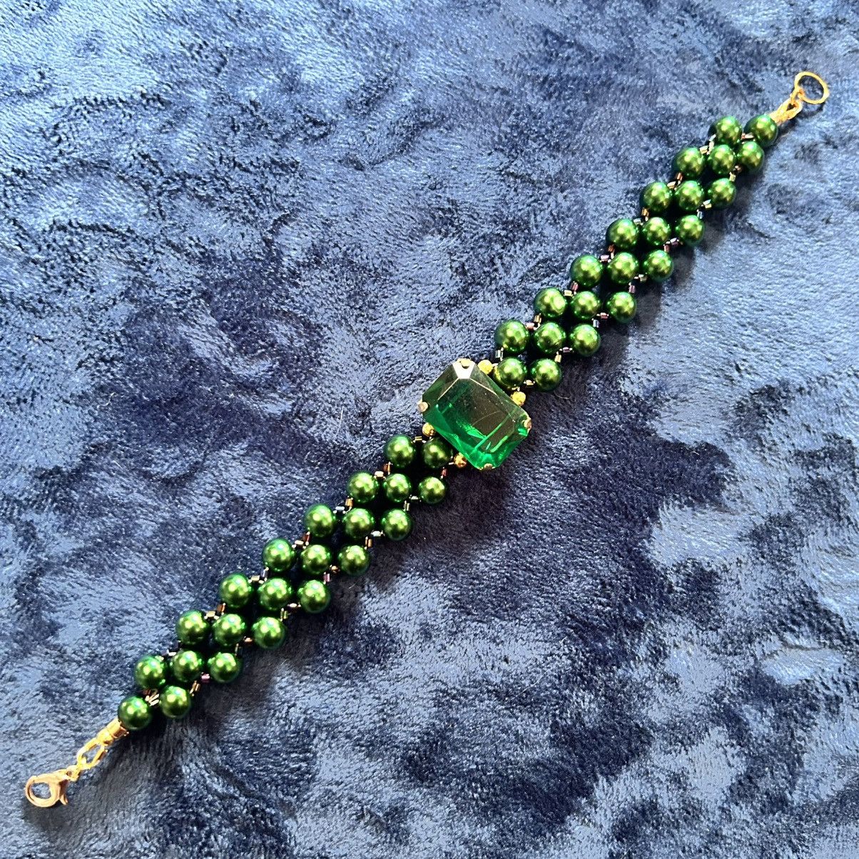 Handmade Handcrafted emerald green Czech glass pearl rainbow bracelet Size ONE SIZE - 4 Thumbnail