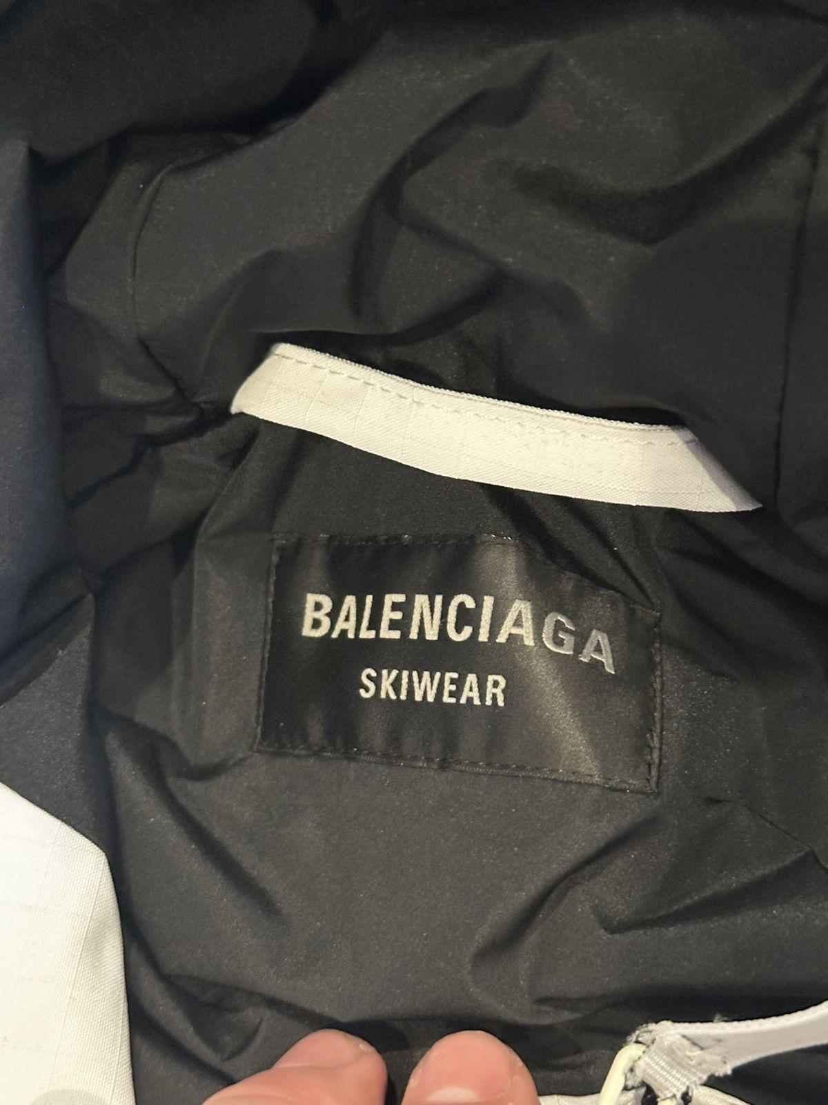 Balenciaga Balenciaga White 3B Ski Wear Jacket Size US XL / EU 56 / 4 - 20 Thumbnail