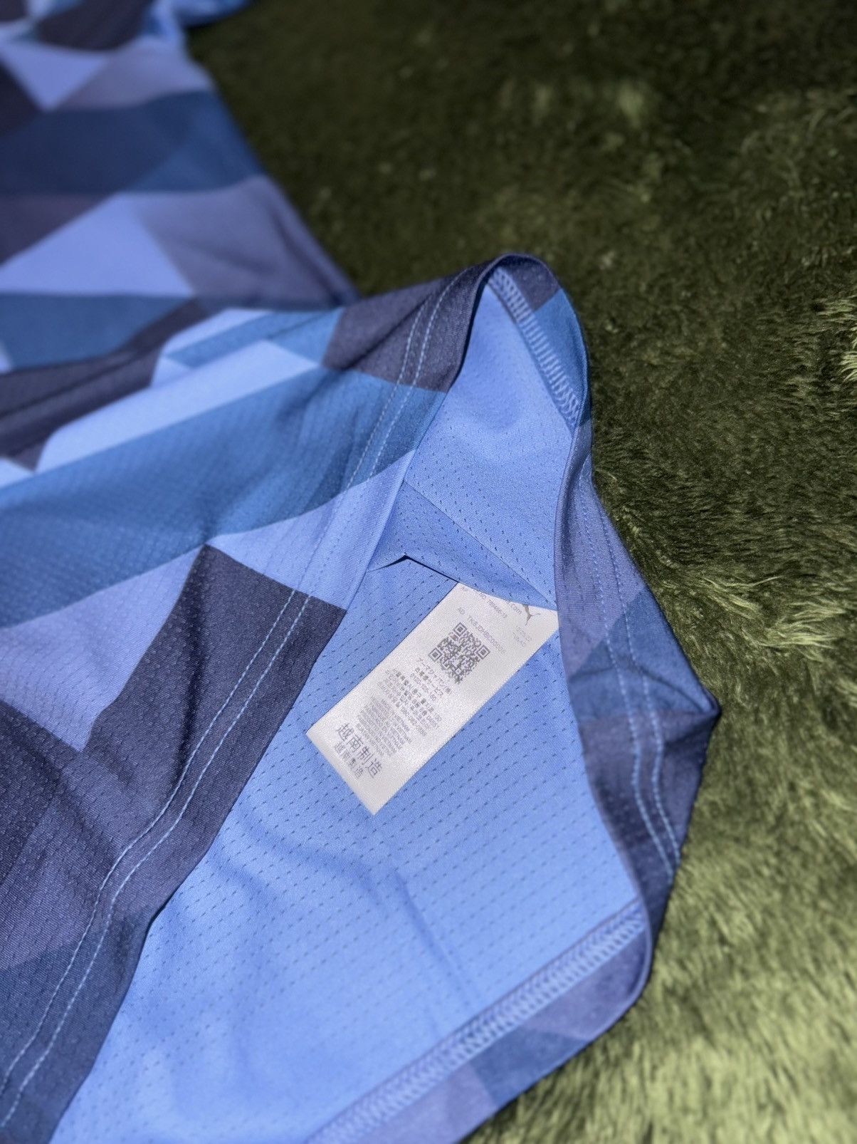 Puma [S] PUMA MANCITY MCFC 22-23 season prematch jersey blue Size US M / EU 48-50 / 2 - 6 Thumbnail