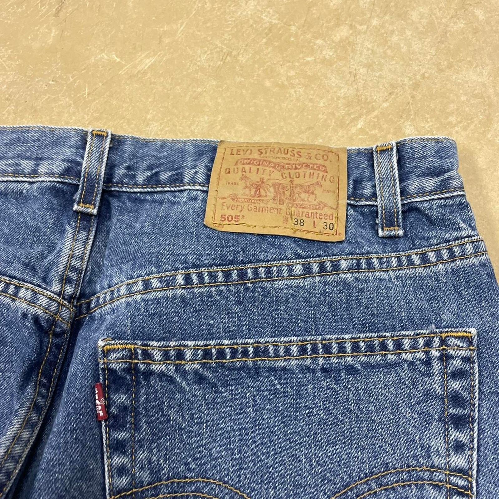 Levi's Vintage Levi's 505 blue denim jeans Size 38x30 Size US 38 / EU 54 - 4 Thumbnail