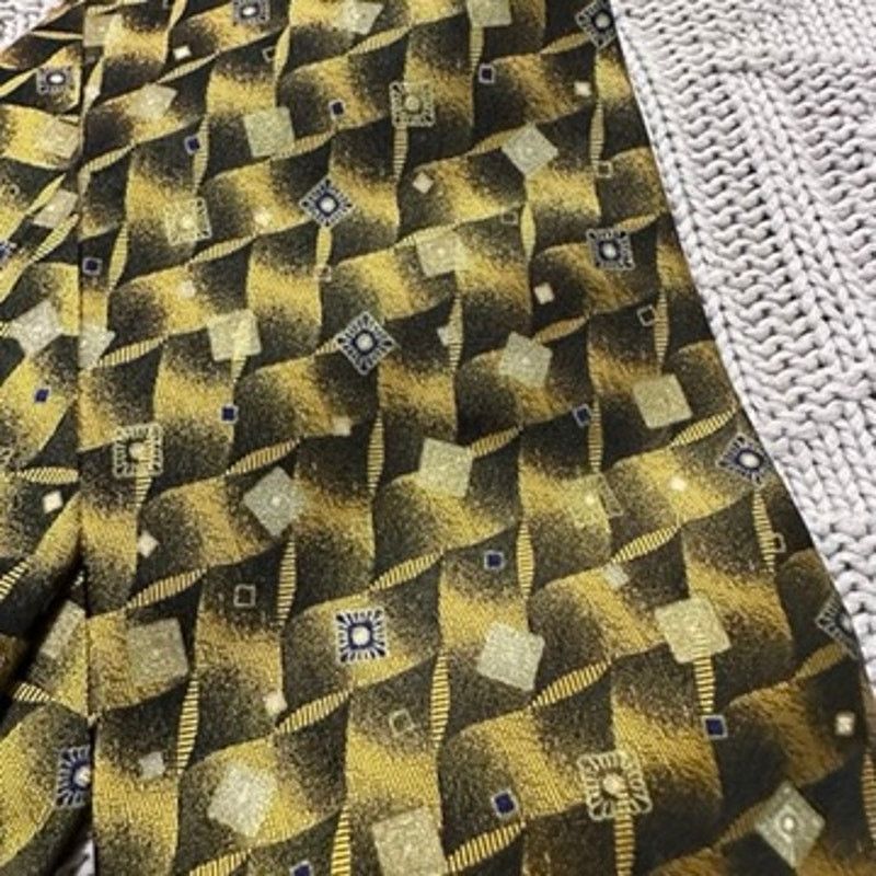 Serica Serica gold geometric print Italian silk tie Size ONE SIZE - 2 Thumbnail