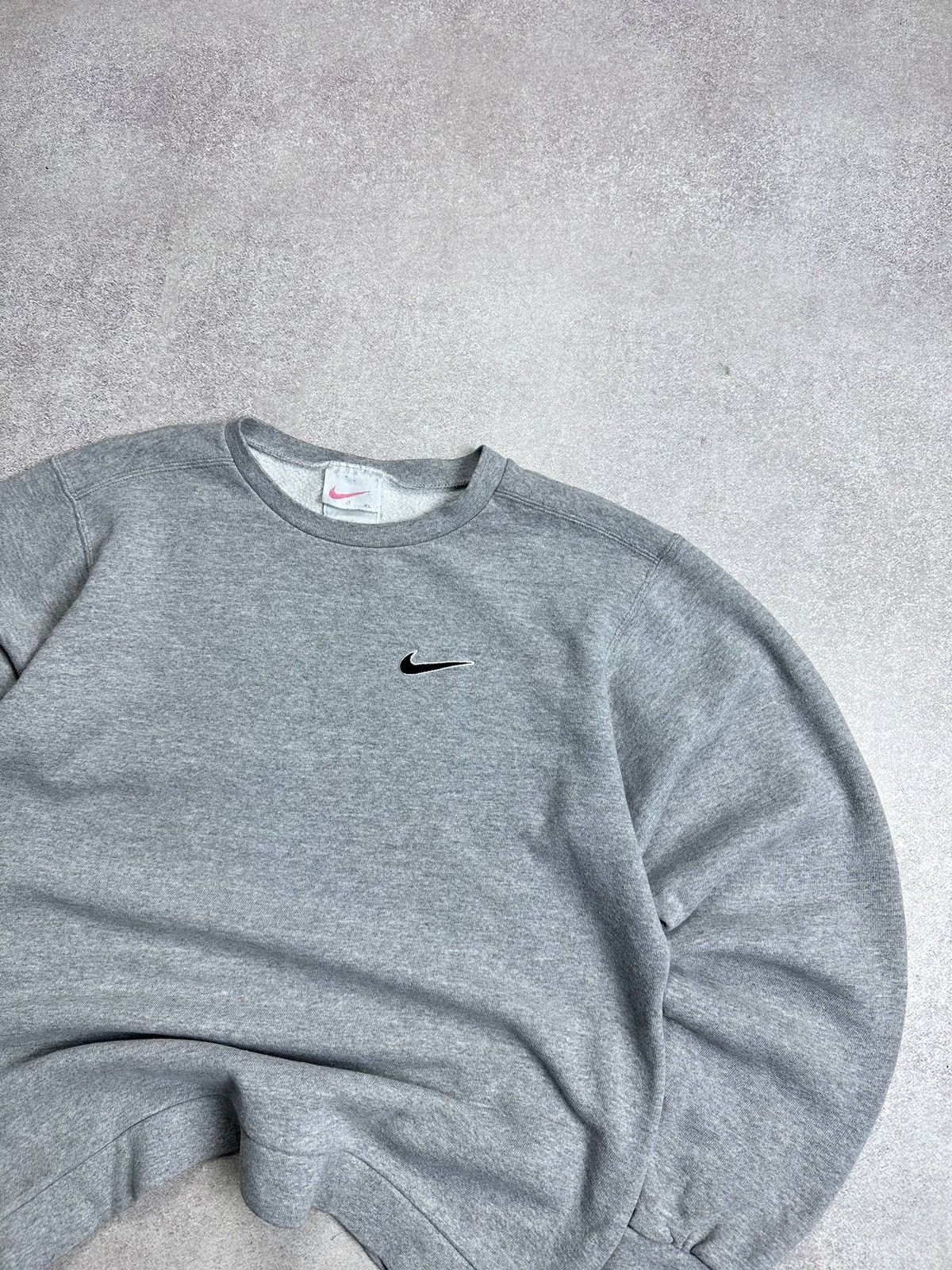 Nike Vintage 90s Nike Swoosh Boxy Archival Sweatshirt XL Size US XL / EU 56 / 4 - 2 Thumbnail