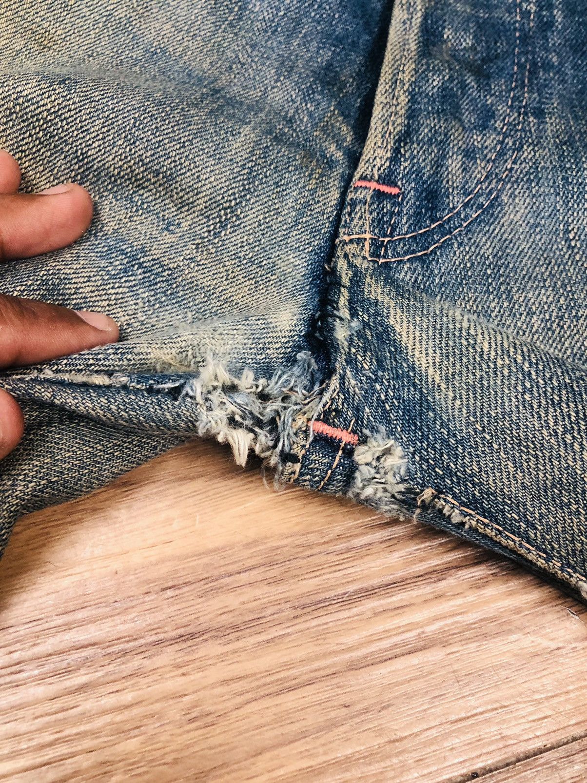Journal Standard Jounal Standard Homestead Distress Jeans (37) Size US 29 - 19 Thumbnail