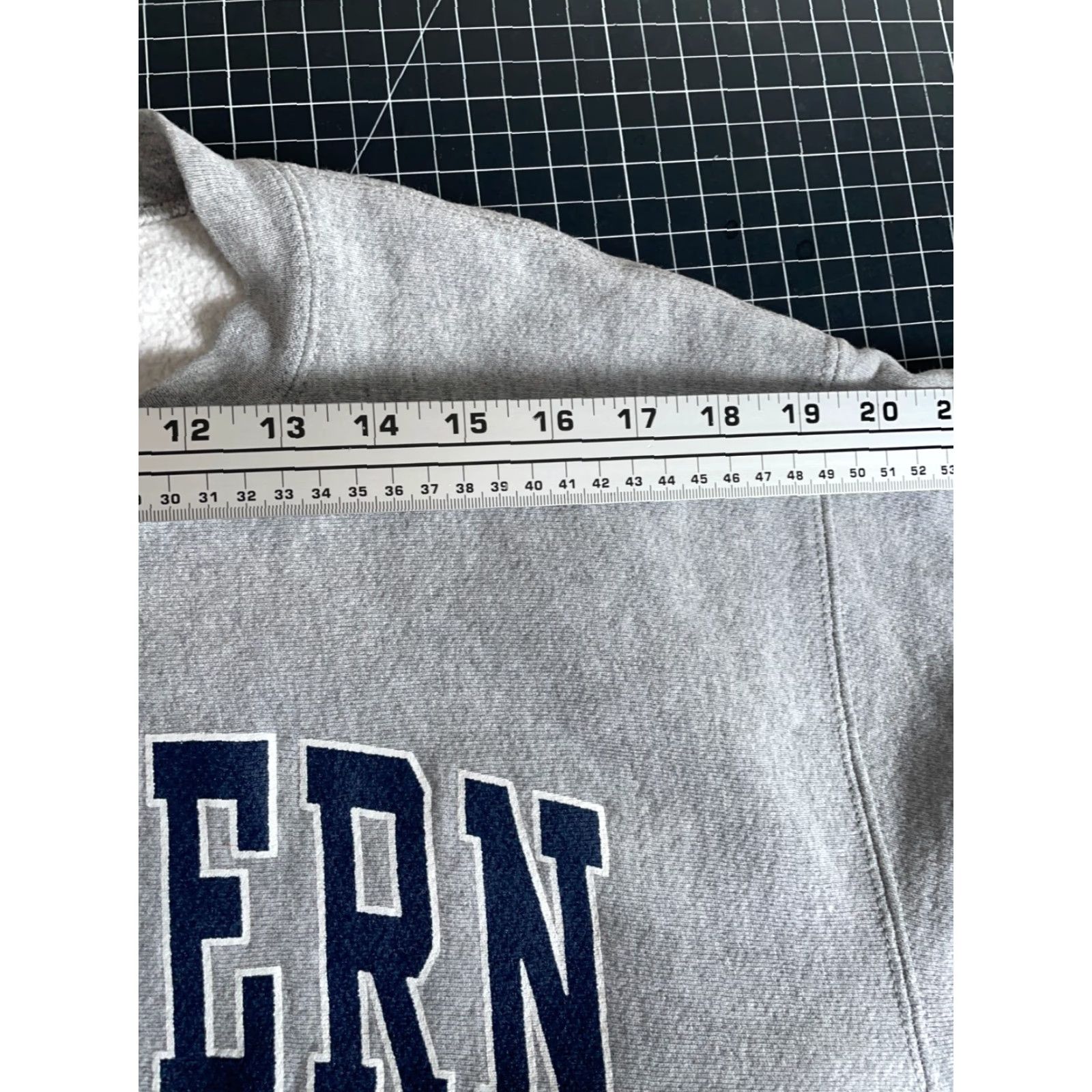 Jansport VINTAGE JanSport Western Michigan University Sweatshirt Adult Large Gray College Size US L / EU 52-54 / 3 - 7 Thumbnail