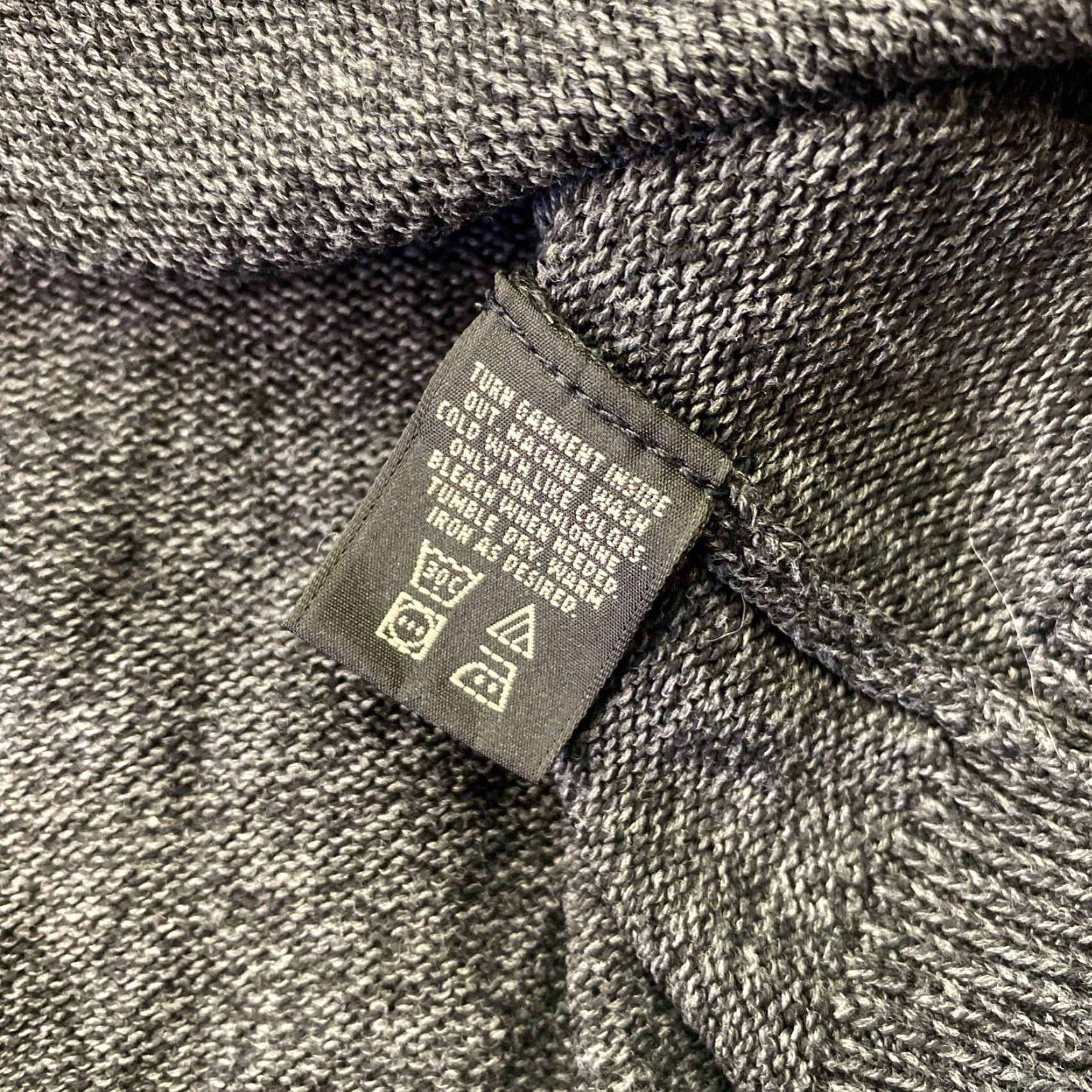 Eddie Bauer VINTAGE Eddie Bauer Sweater Gray Knit Men’s Medium V-Neck Pullover Knit Style All Seasons 90s Preppy Casual City College Dad Outdoor Size US M / EU 48-50 / 2 - 5 Thumbnail