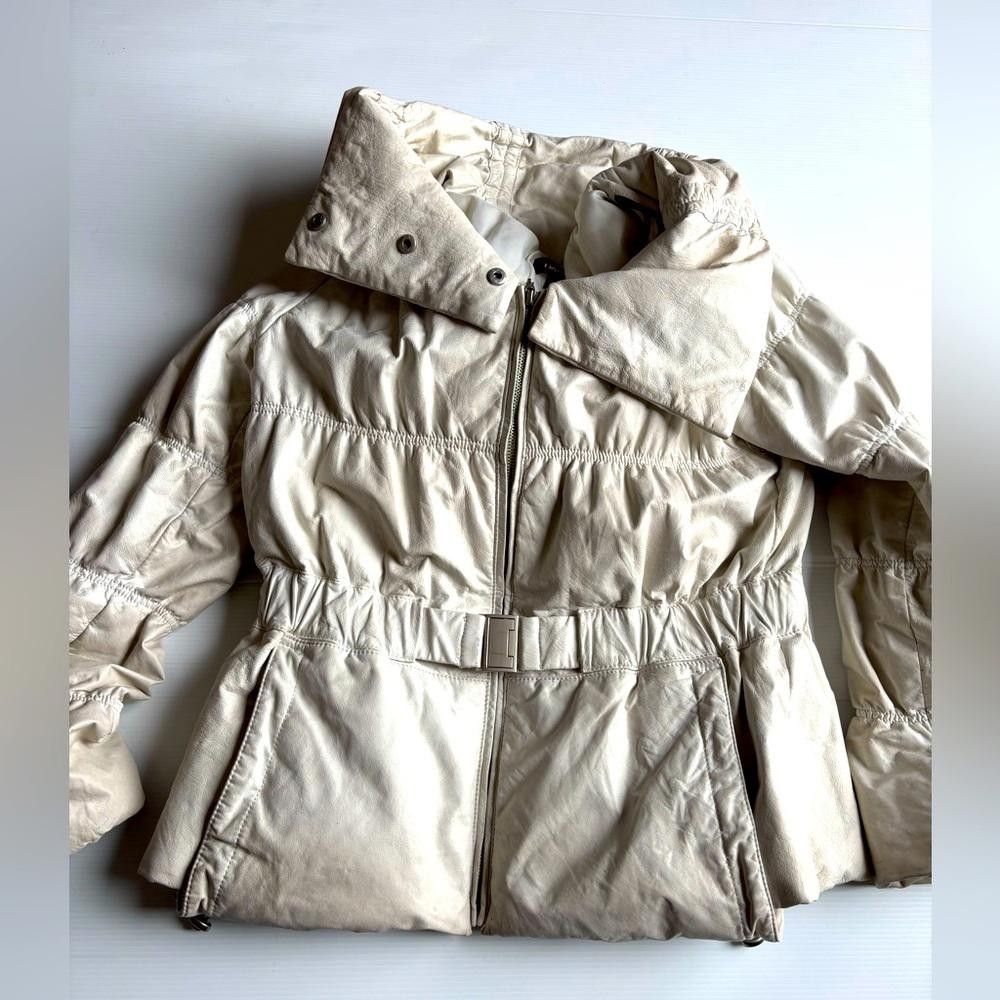 Danier Danier cream Leather Down-Filled Puffer Jacket Size M / US 6-8 / IT 42-44 - 1 Thumbnail