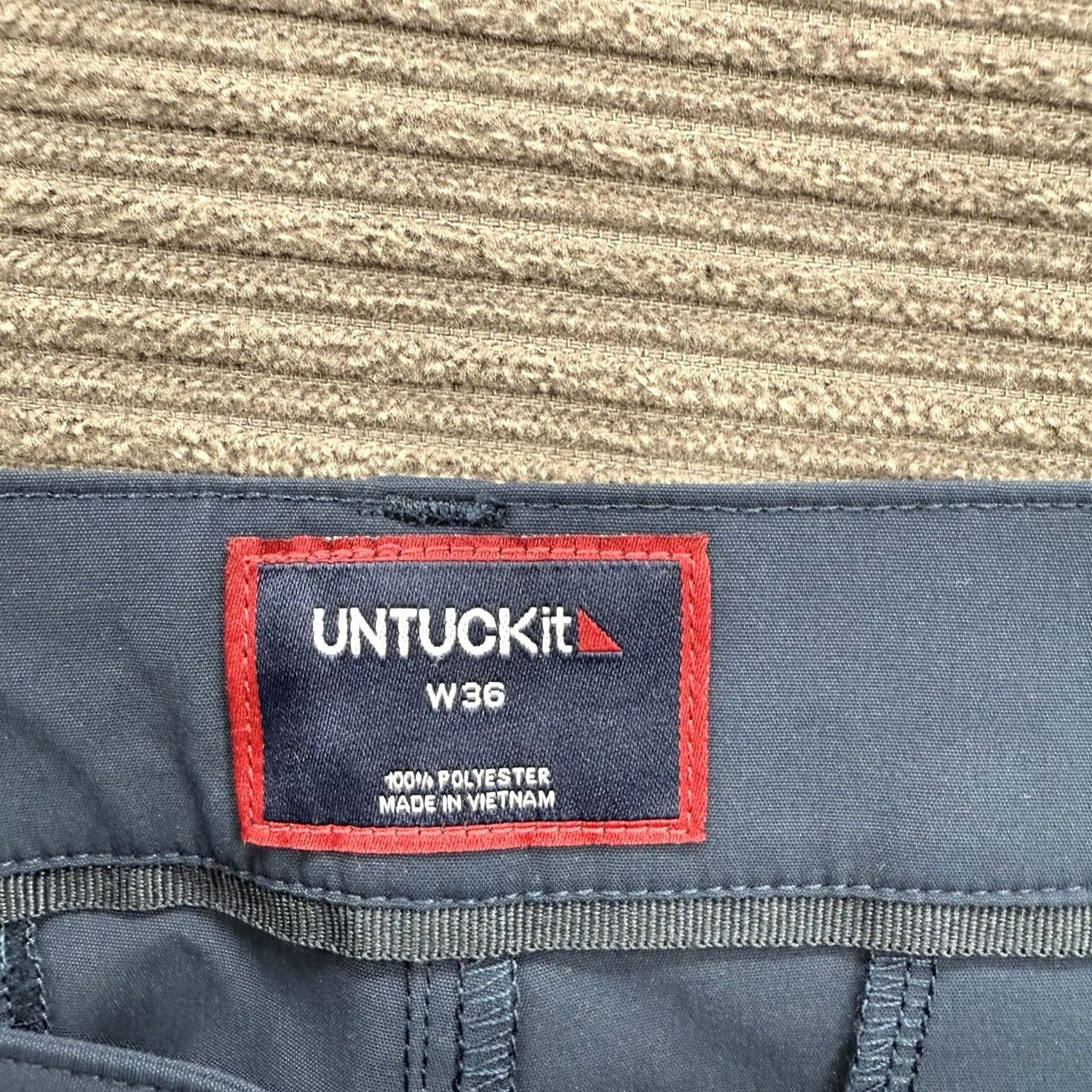 UNTUCKit UNTUCKit Traveler Shorts Men 36 True Navy Polyester Outdoors Golf Golfing Shorts Size US 36 / EU 52 - 3 Thumbnail