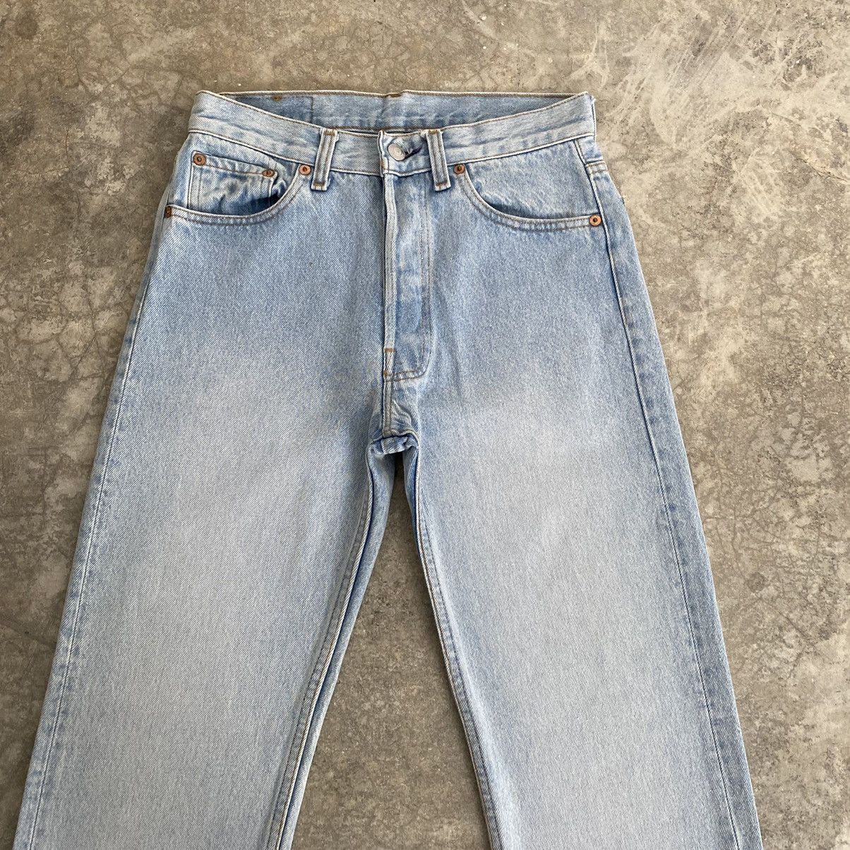 Levi's Size 27x29.5 Vintage 1990 Levis 501 Light Blue Denim Jeans Size US 27 - 2 Thumbnail