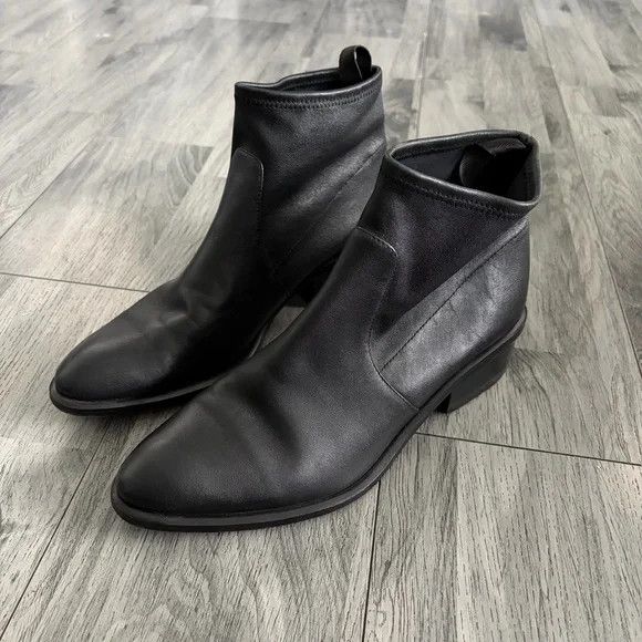 Alexander Wang Alexander Wang Black Leather Ankle Chelsea Boots Size US 9 / IT 39 - 1 Thumbnail
