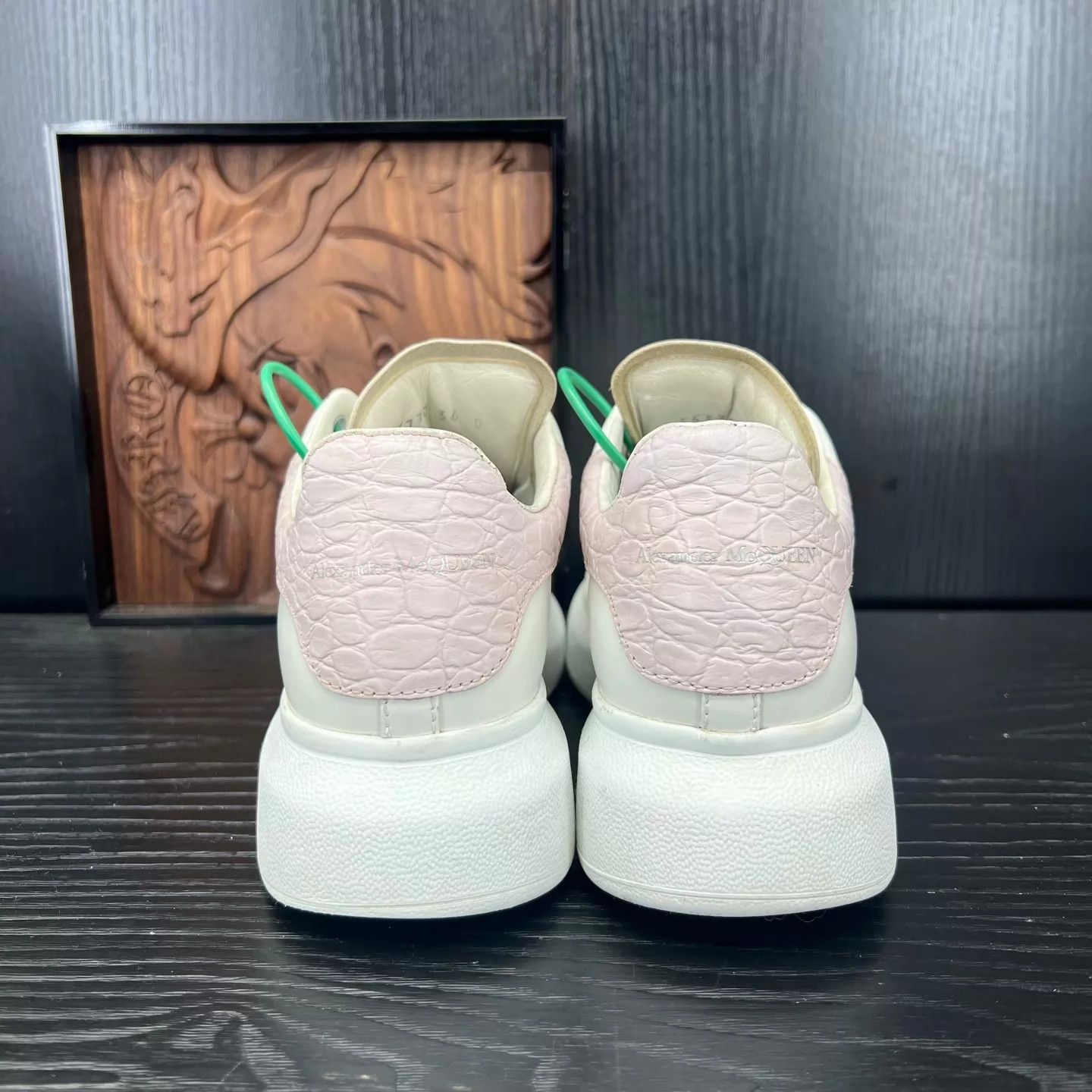 Alexander McQueen McQueen Croc-Embossed White & Pink 36 Size US 5.5 / IT 35.5 - 7 Thumbnail