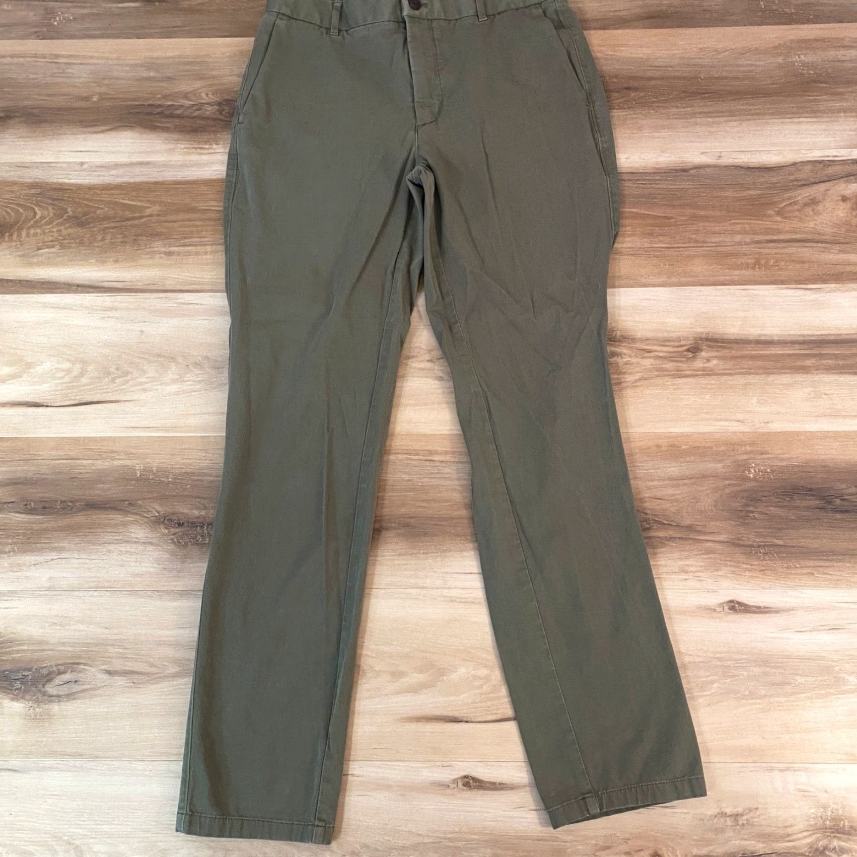 Everlane **EVERLANE Mens Slim Fit Chino Pants 32x30 Olive Green** User: EVERLANE Mens Slim Fit Chino Pants 32x30 Olive Green Size US 32 / EU 48 - 2 Thumbnail