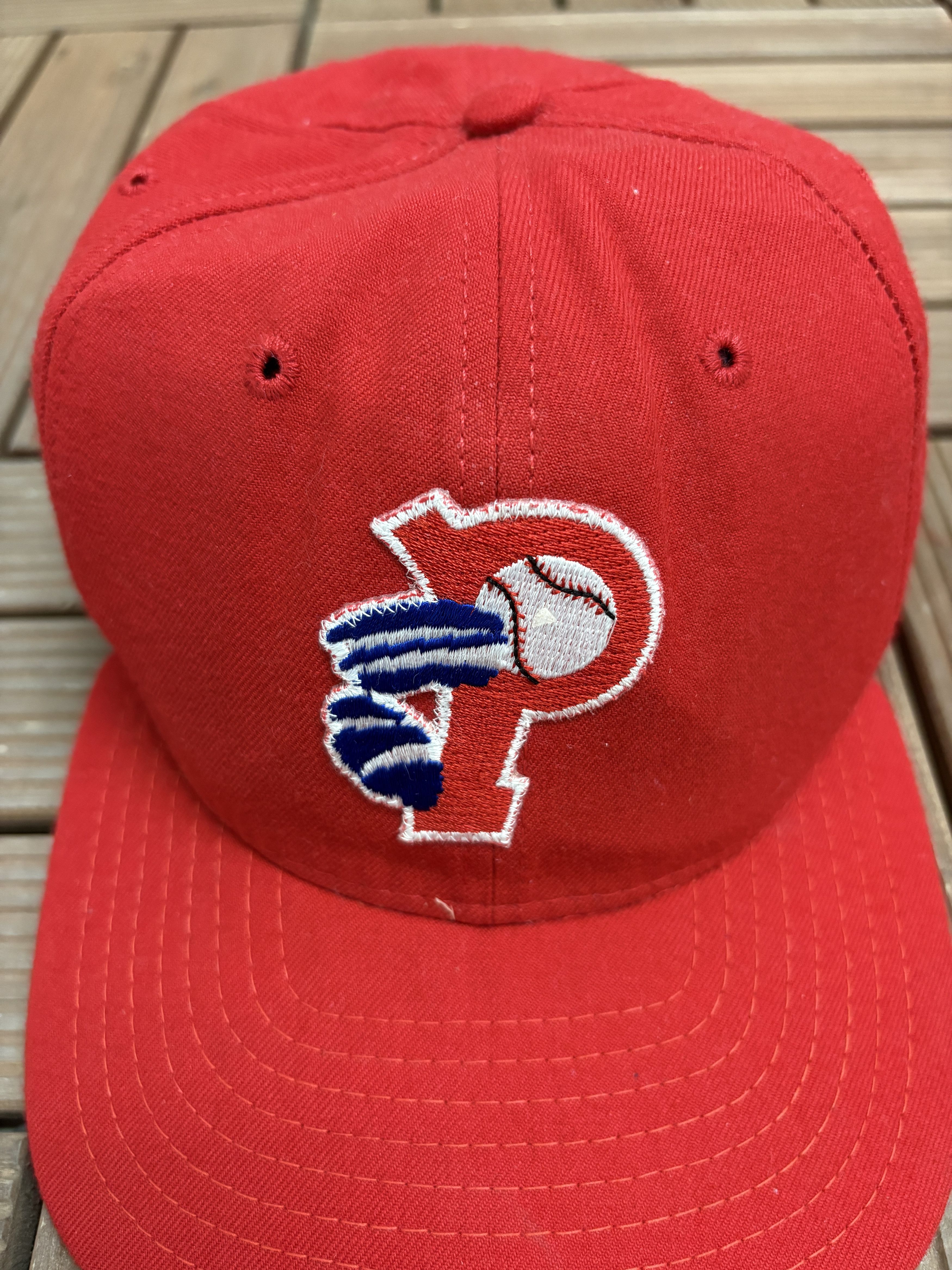New Era × Vintage Philadelphia Phillies Vintage Red Snap Back Hat Cap Size ONE SIZE - 3 Thumbnail