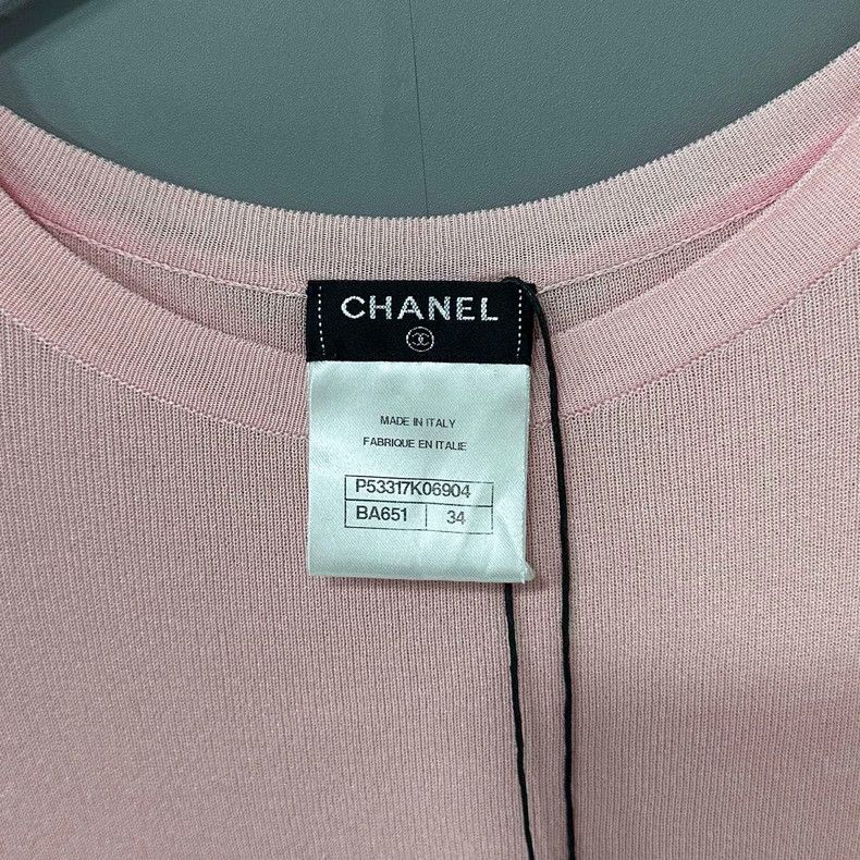 Chanel ChanelPink irregular knitted undershirt 2503-Nextarrow Size XXS / US 00 / IT 34 - 6 Thumbnail
