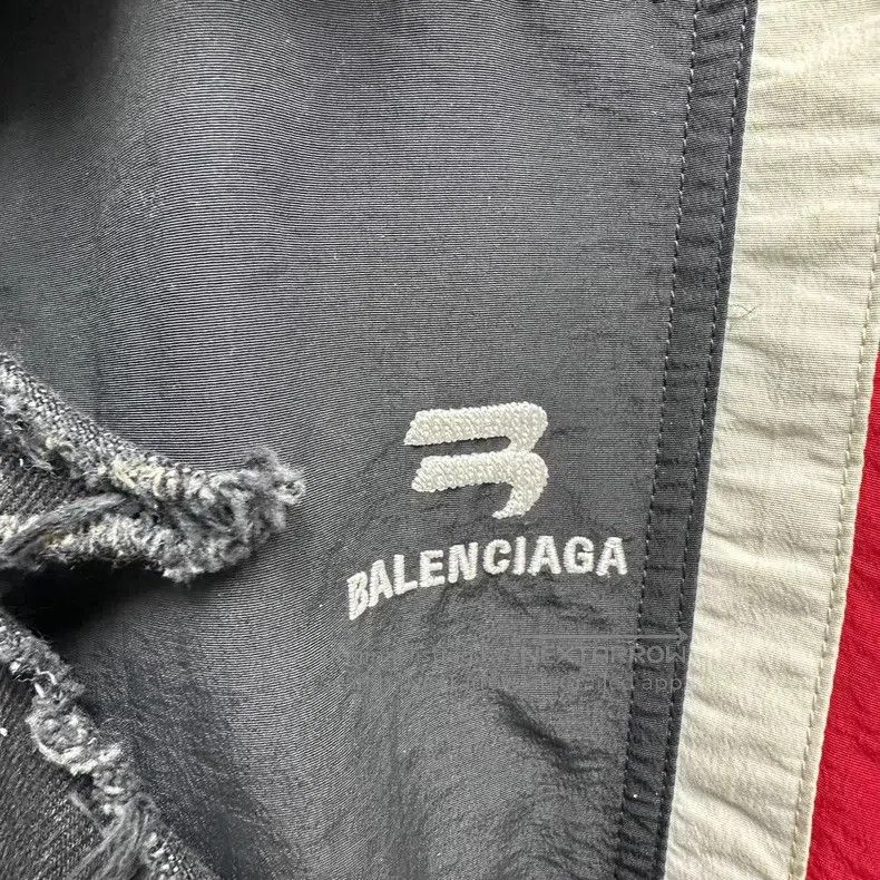 Balenciaga Balenciaga size M Double Layer Distressed Destroyed Denim Size US 27 - 9 Thumbnail