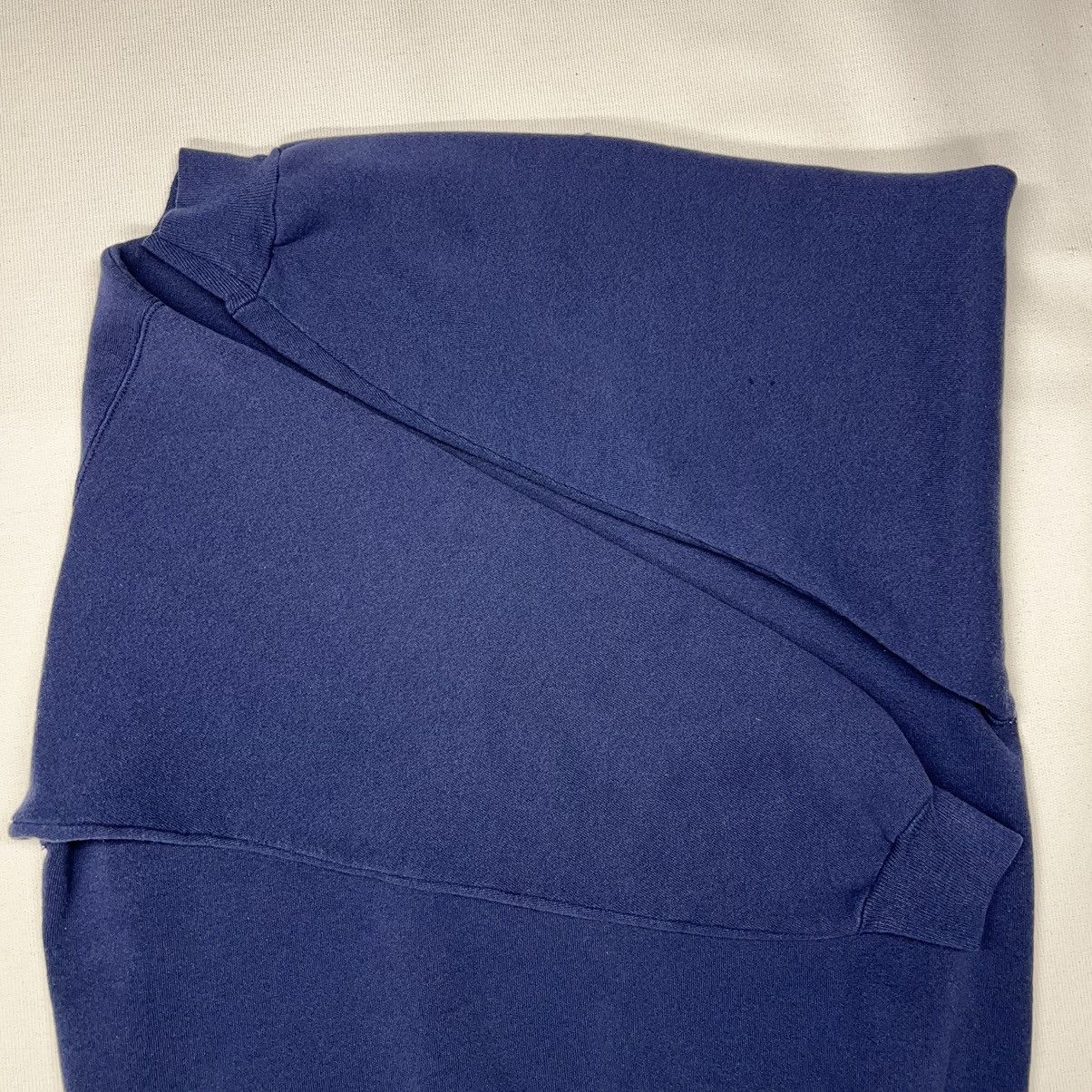 Hanes × Vintage VTG Hanes Classics Crewneck Blue Sweatshirt Sweater Navy Size US XL / EU 56 / 4 - 6 Thumbnail