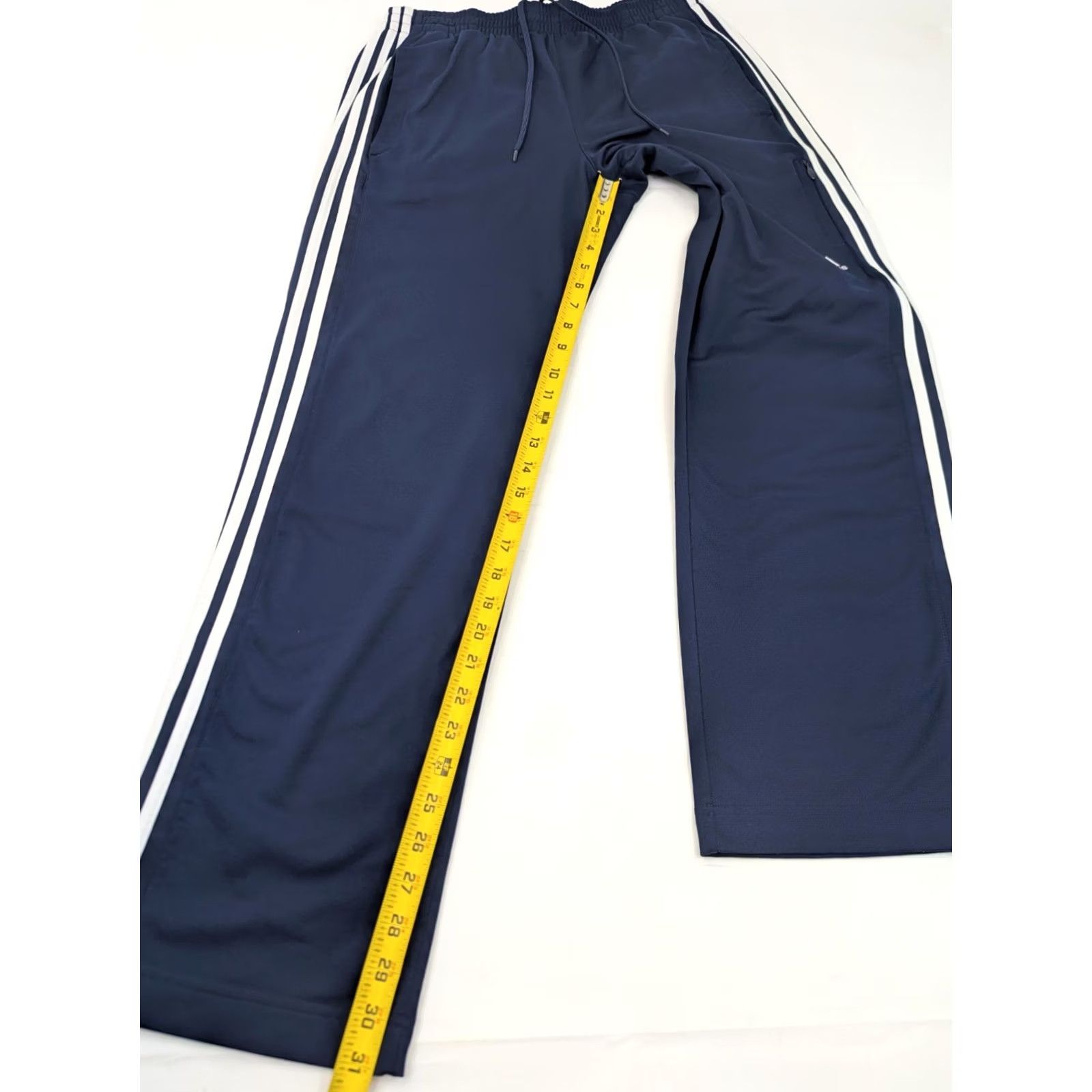 Adidas Adidas Weekender Sweatpants Men L Navy Blue 3-Stripe on Legs Pockets Elastic Waist Regular Size 30x31 Comfort Drape Casual Activewear Sweatpants Size US 33 - 3 Thumbnail