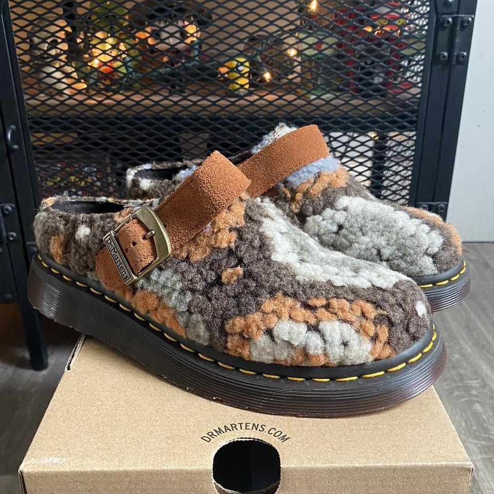 Dr. Martens Dr. Martens Crochet Ishams! Size US 6 / IT 36 - 1 Thumbnail
