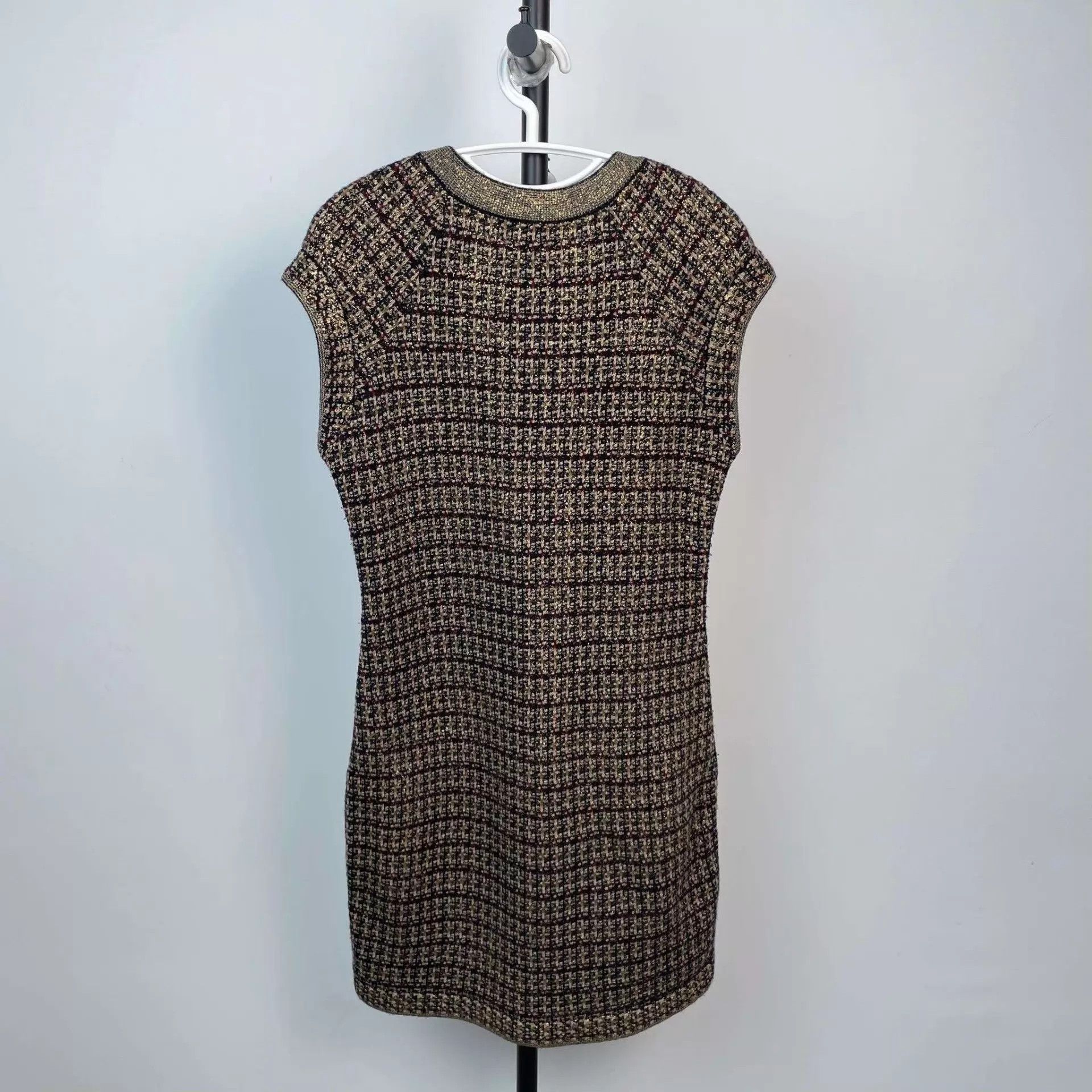 Chanel Chanel Vintage 95 New Black & Gold Knit Sleeveless Dress S Size S / US 4 / IT 40 - 2 Thumbnail