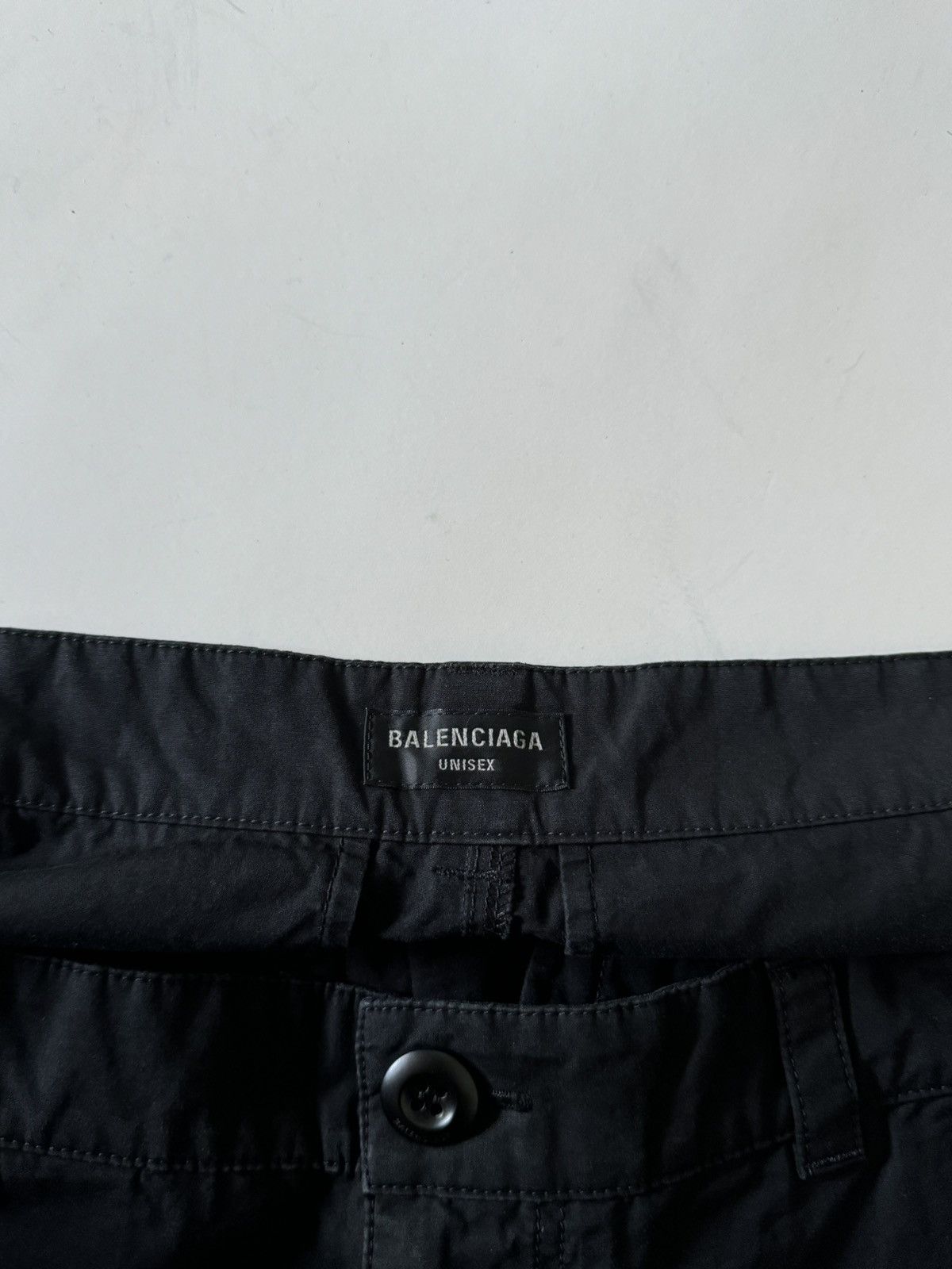 Balenciaga Balenciaga Cargo Shorts Size US 34 / EU 50 - 4 Thumbnail