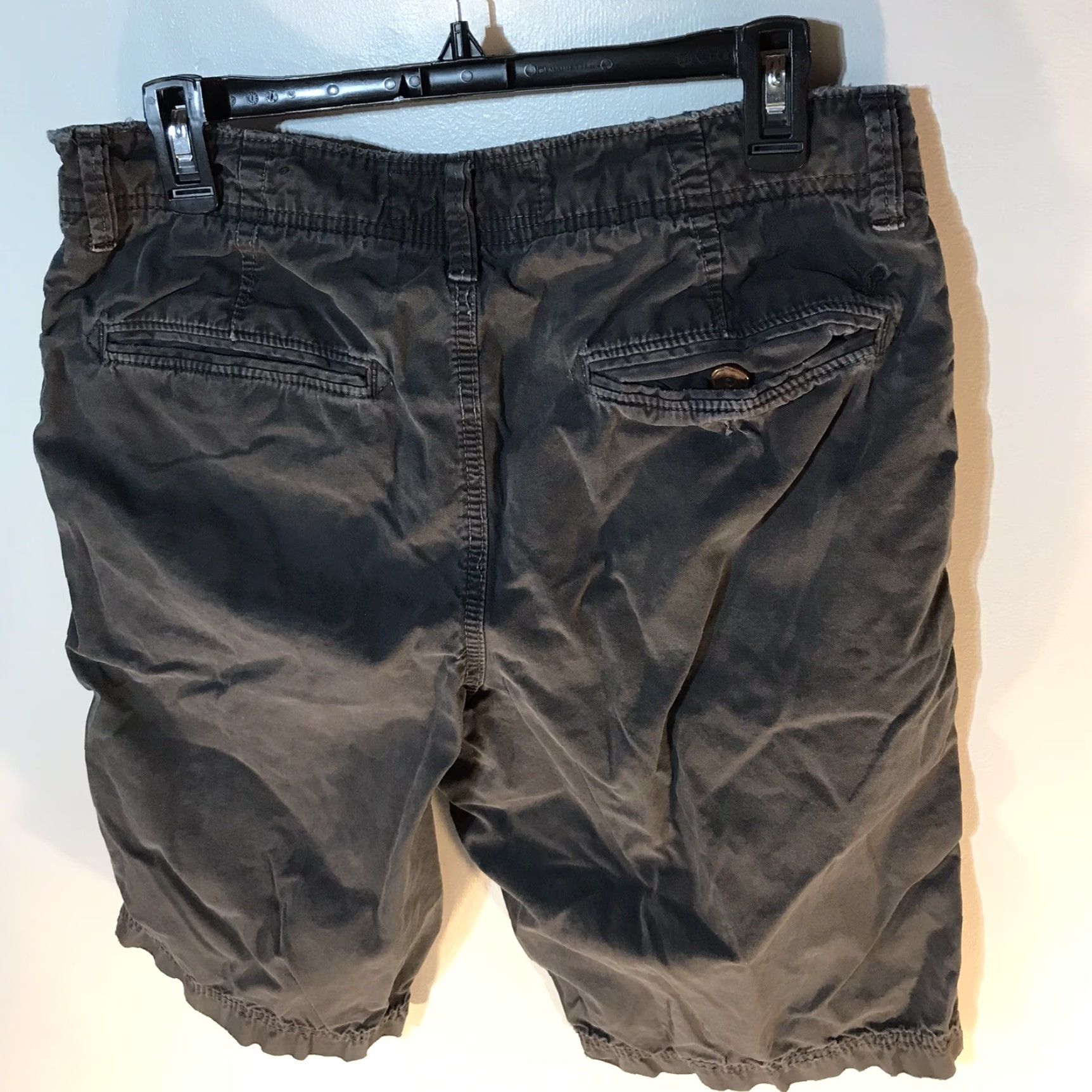 American Eagle Outfitters American Eagle Outfitters Gray Chino Shorts Mens Size 31 Mid-Rise Casual Outdoor Size US 31 - 3 Thumbnail