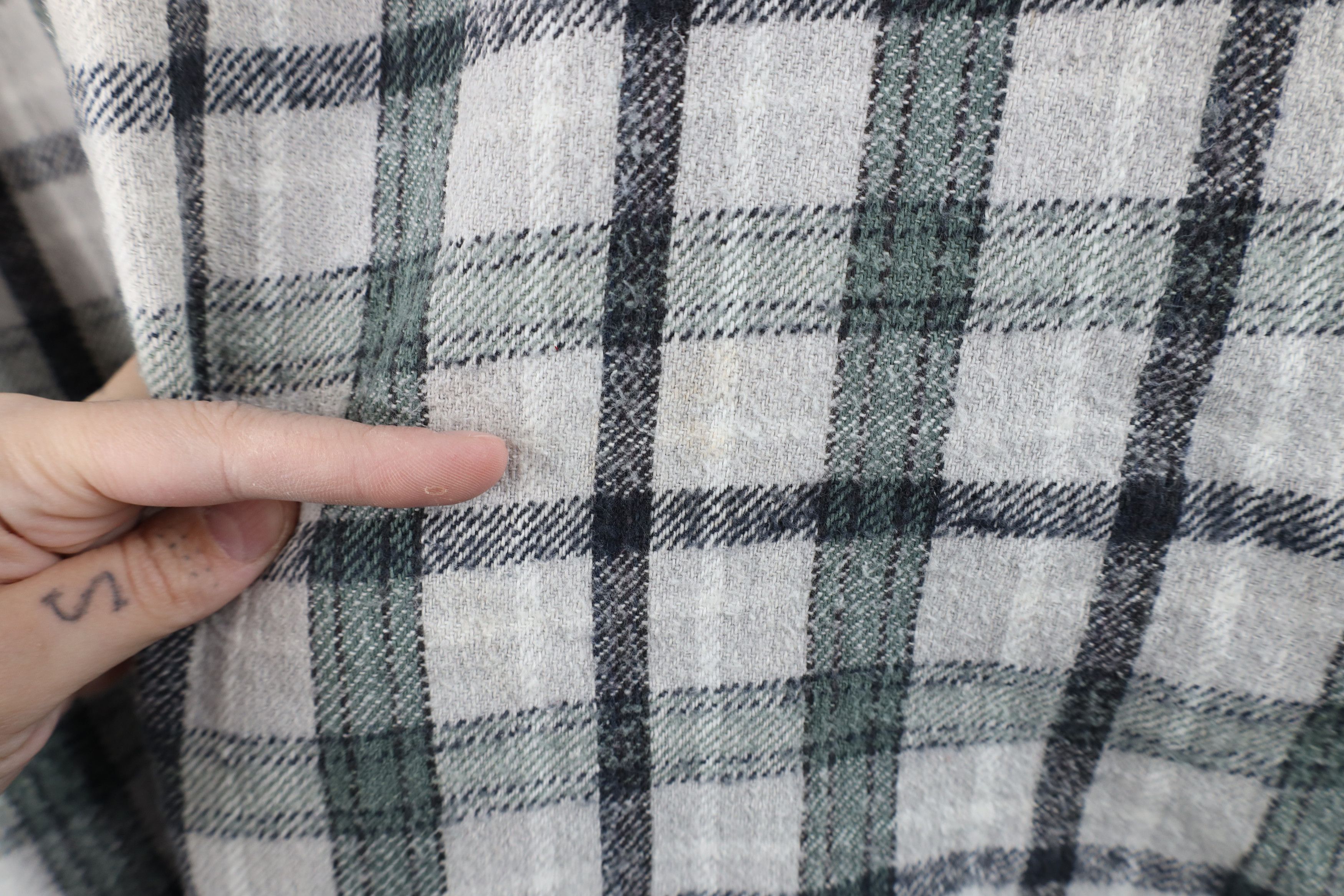 Vintage Vintage 90s Streetwear Flannel Collared Button Shirt Size US L / EU 52-54 / 3 - 11 Thumbnail