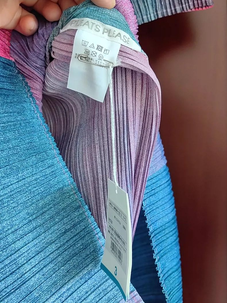 Issey Miyake Issey Miyake size:3 Pink rainbow Mosaic dress Size S / US 4 / IT 40 - 5 Thumbnail