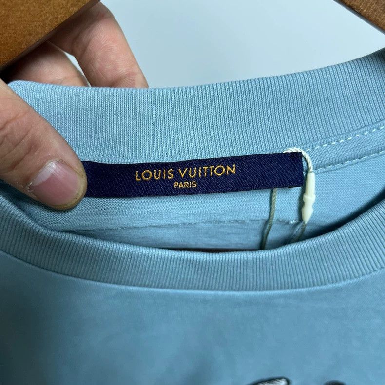 Louis Vuitton Louis Vuitton Tool embroidered short sleeve 2504-Nextarrow Size US S / EU 44-46 / 1 - 3 Thumbnail